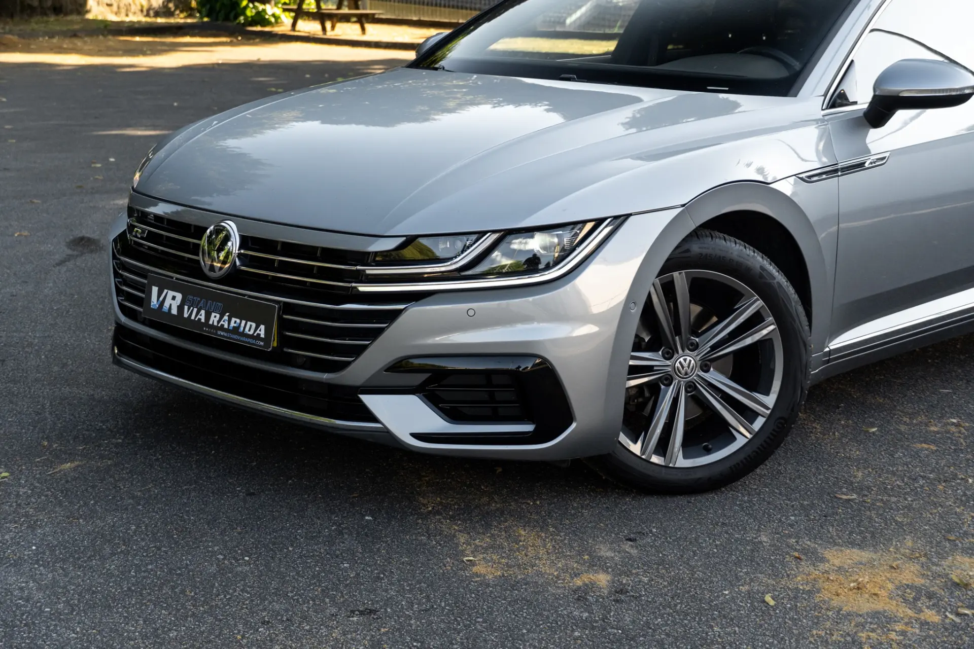 Volkswagen Arteon 2.0 TDI R-Line DSG 25