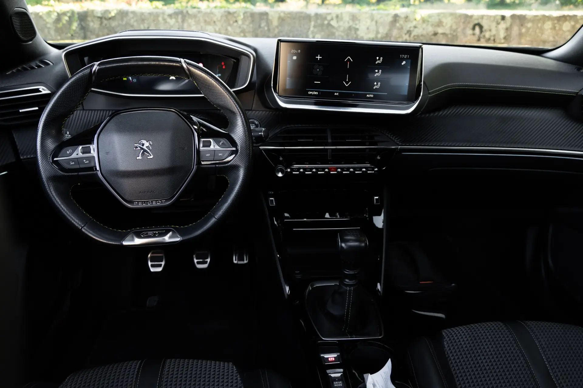 Peugeot 2008 1.2 PureTech GT 10