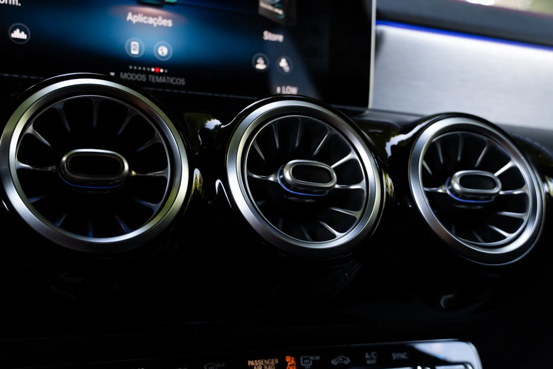Mercedes-Benz CLA 180 d 7G-DCT AMG Line 23