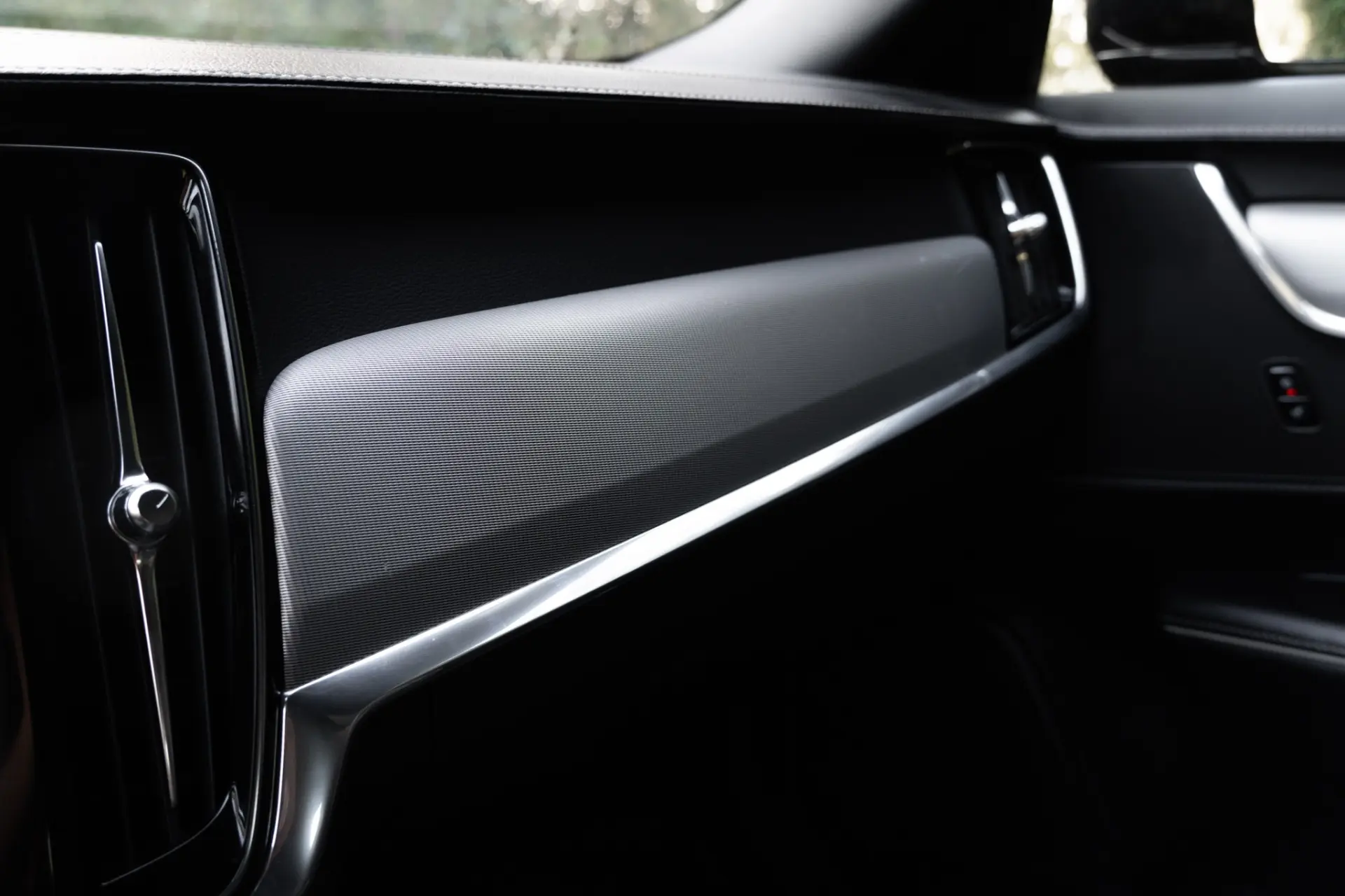 Volvo V90 2.0 D4 R-Design Geartronic 44