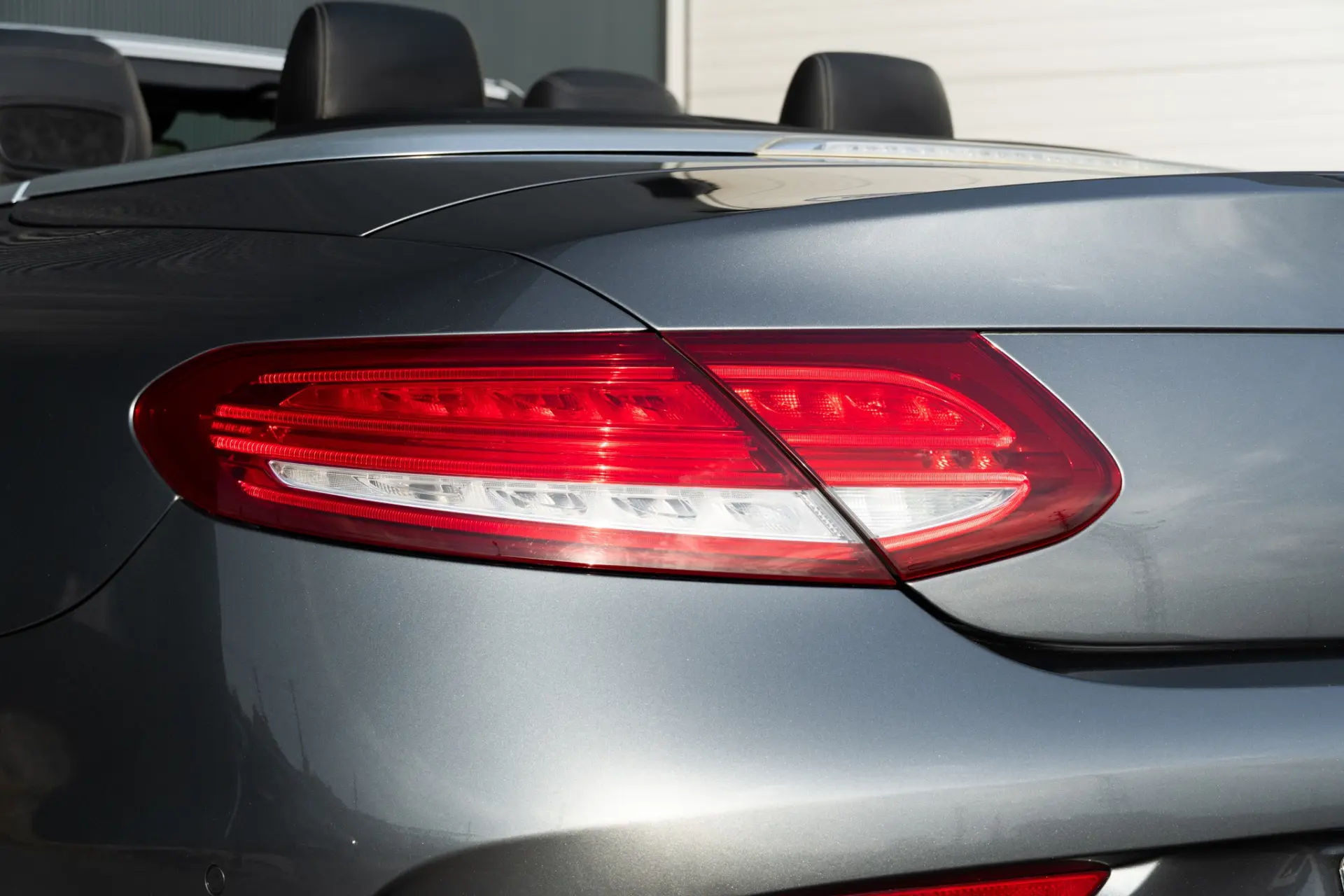 Mercedes-Benz C 220 d Cabrio 9G-Tronic AMG Line 33