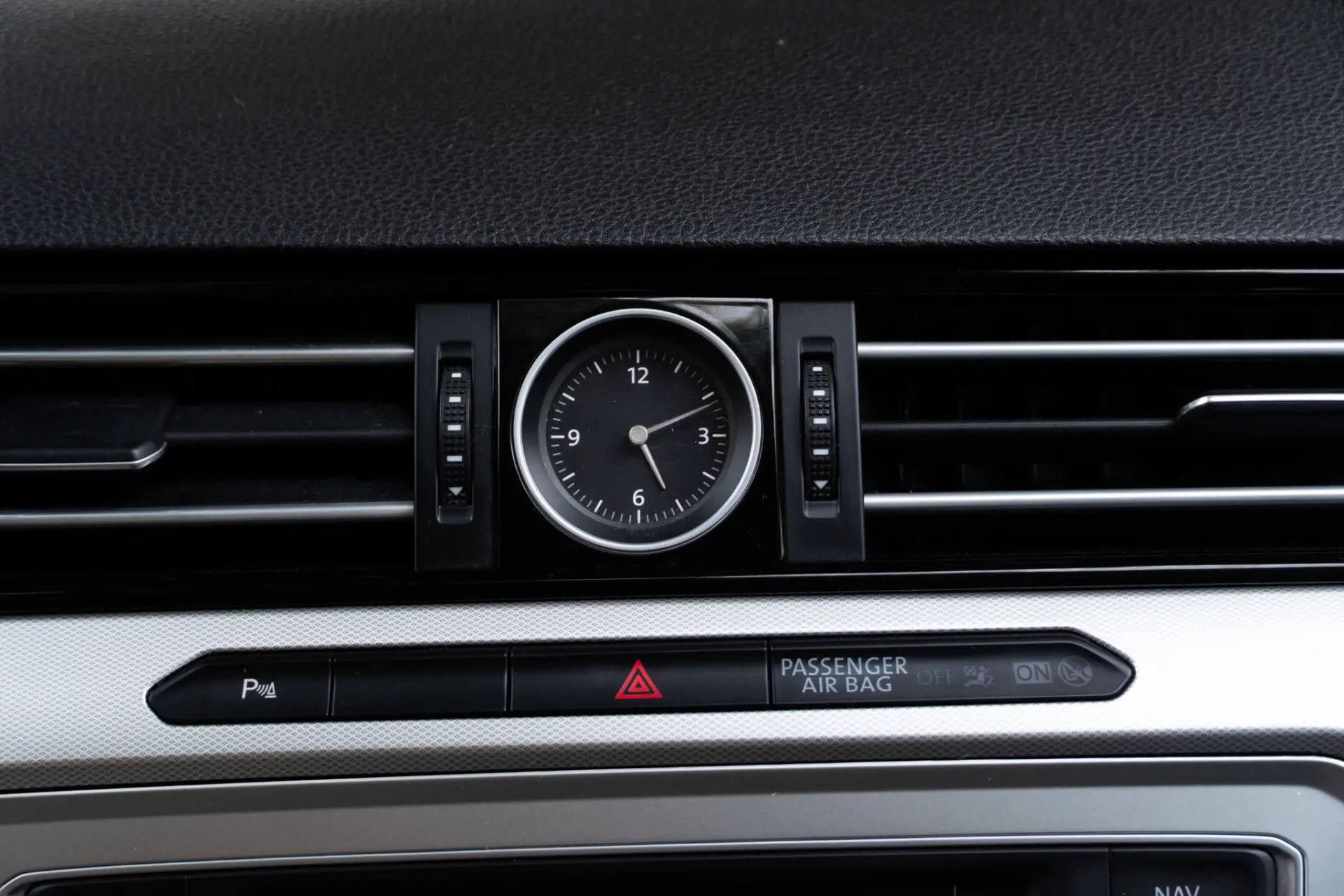 Volkswagen Passat Variant 1.6 TDI Confortline DSG 19