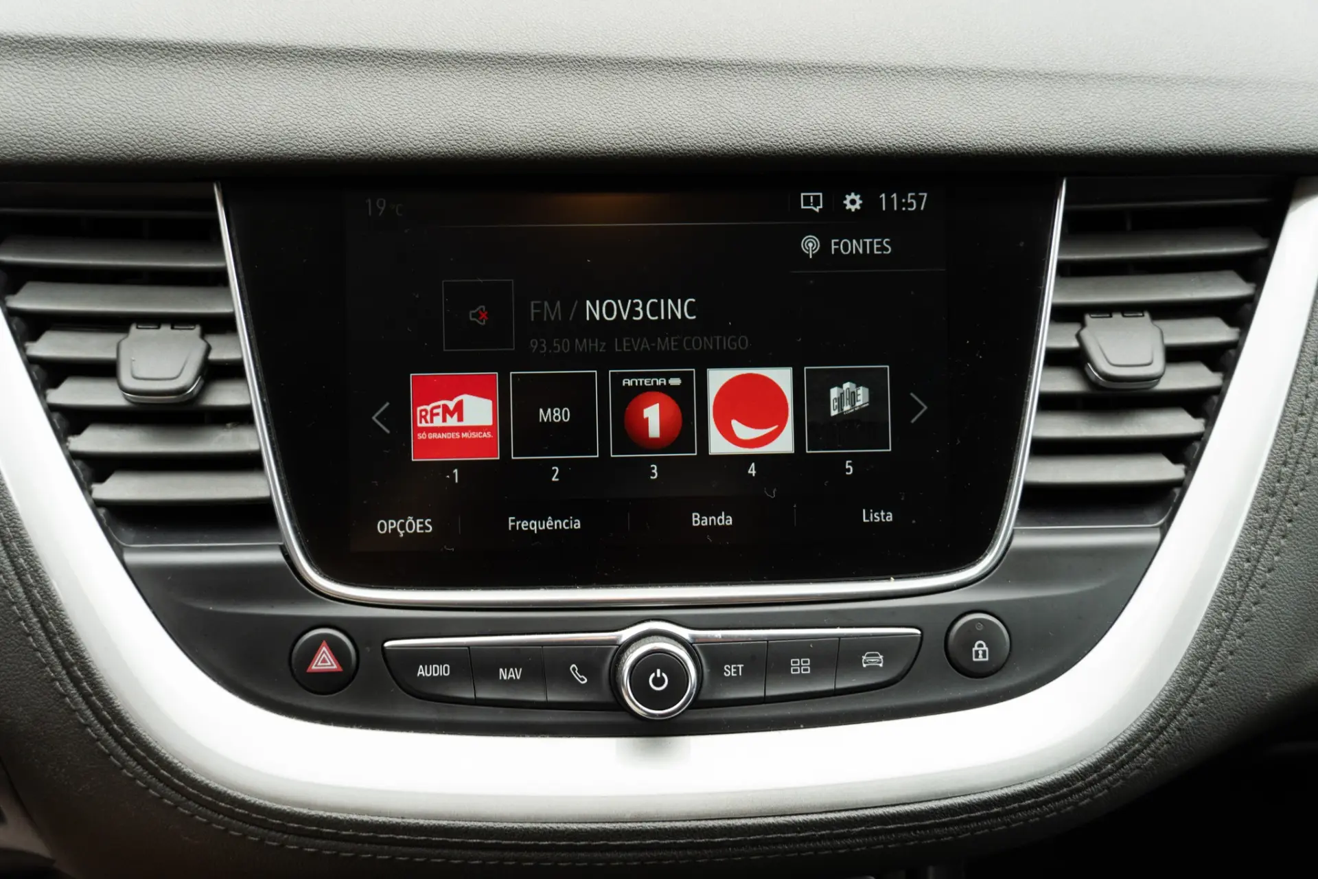 Opel Grandland X 1.2 T Business Edition 14