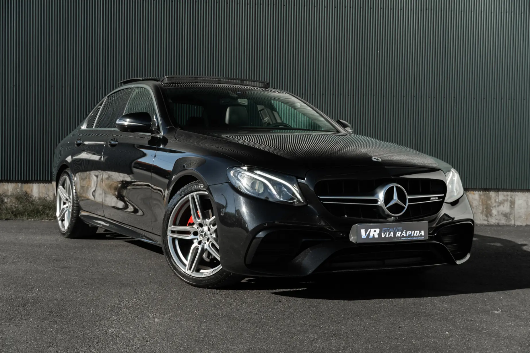 Mercedes-Benz E 220 d Avantgarde 3