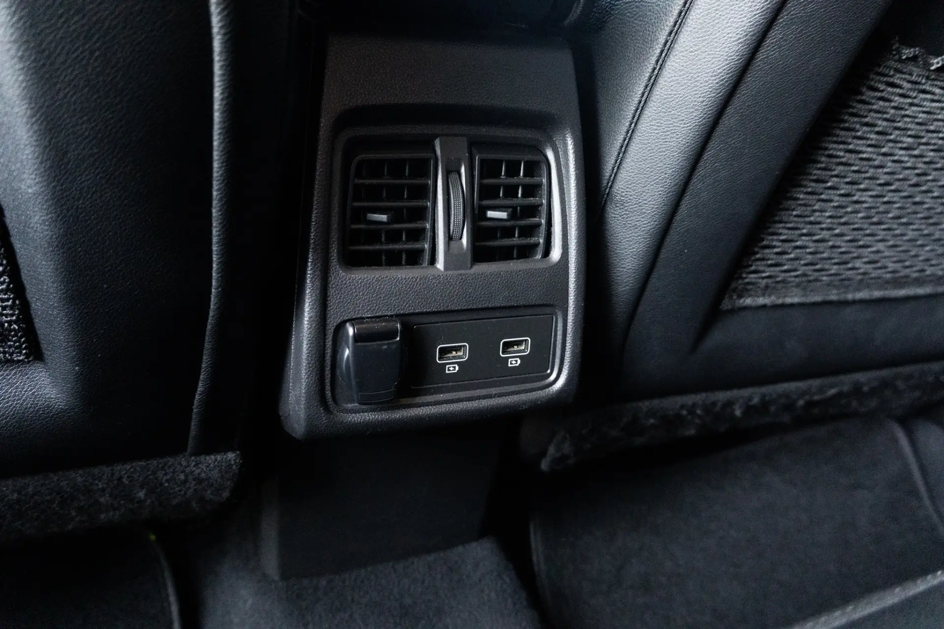 Renault Captur 1.6 E-Tech Plug-In Intens 46