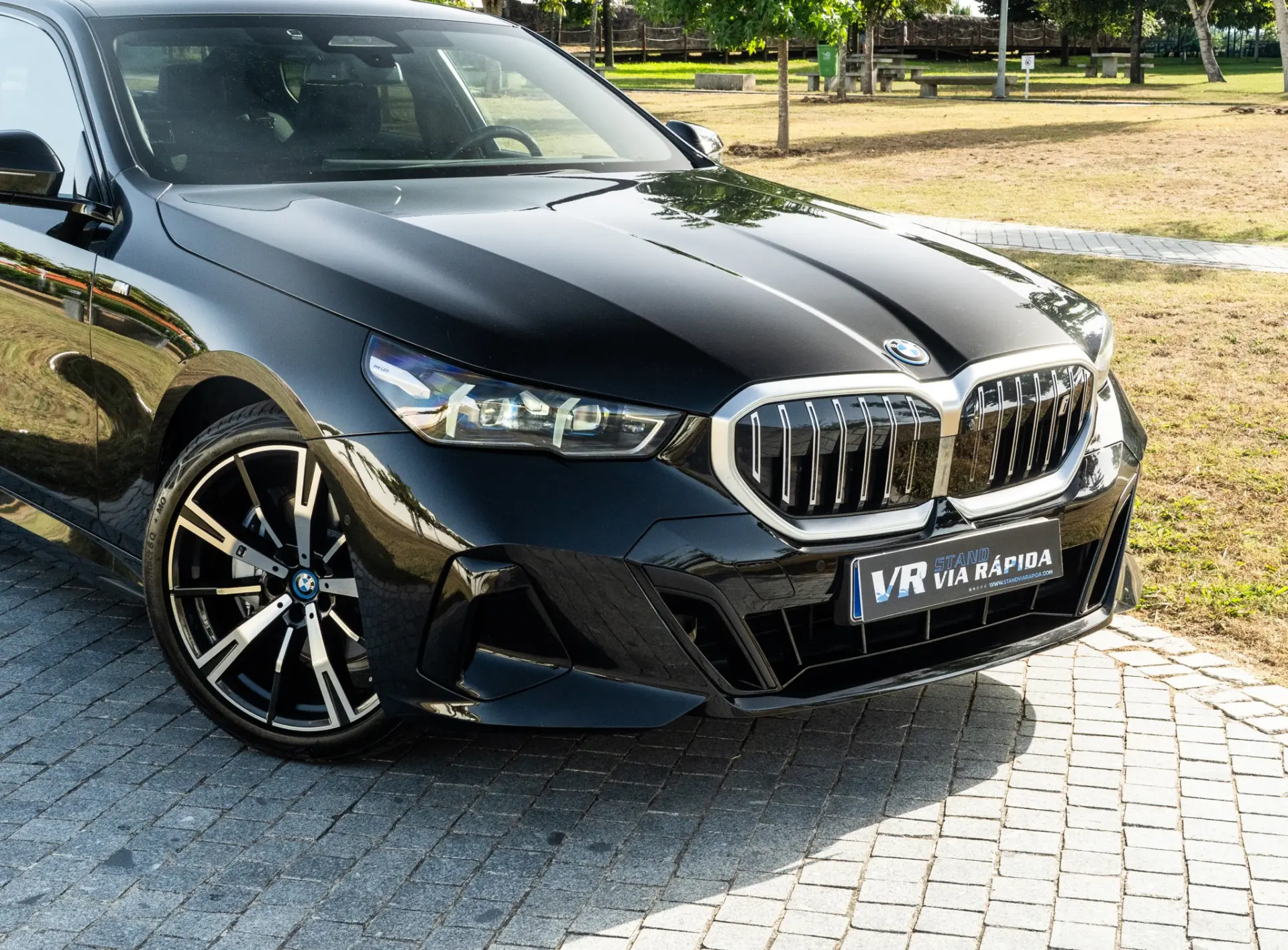 BMW i5 eDrive40 Pack Desportivo M 29