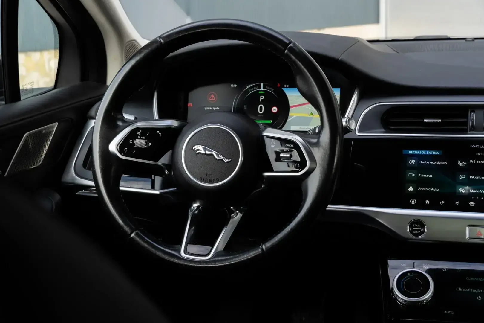 Jaguar I-Pace EV400 AWD SE 11