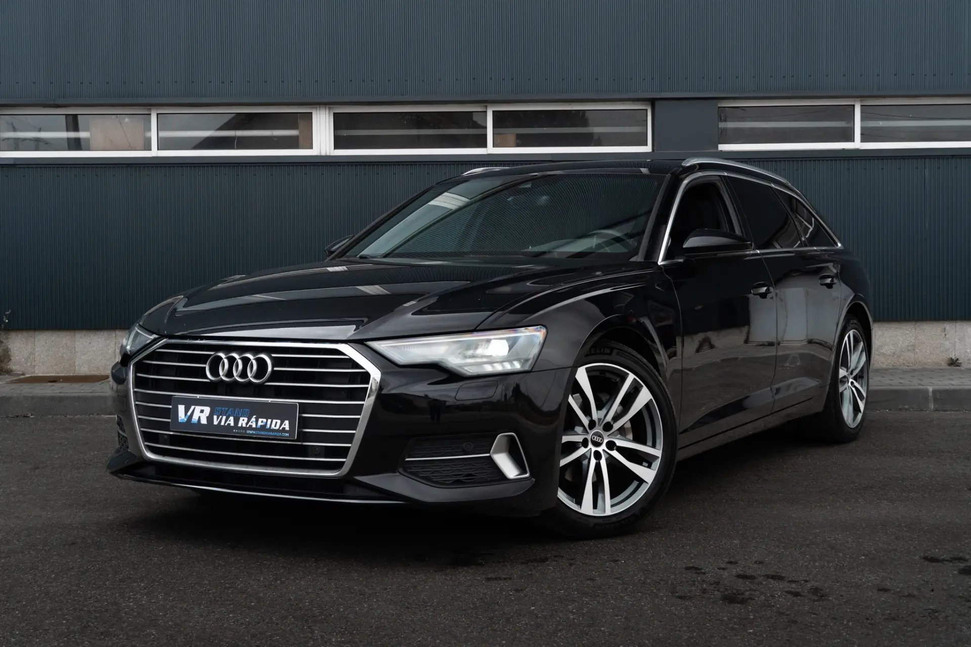 Audi A6 Avant 40 TDI S tronic 1