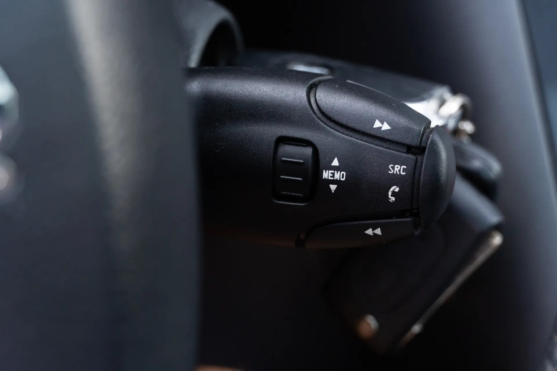 Peugeot 3008 1.6 HDi Allure 25