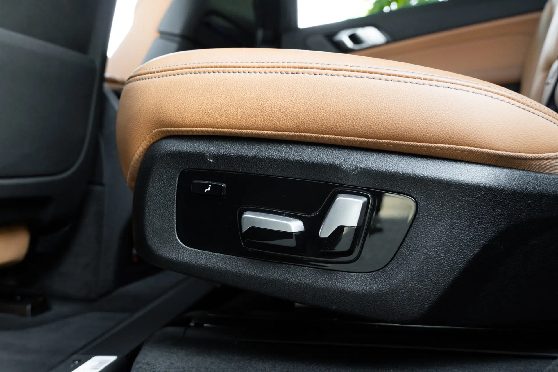 BMW X7 40 d xDrive Pack M 23