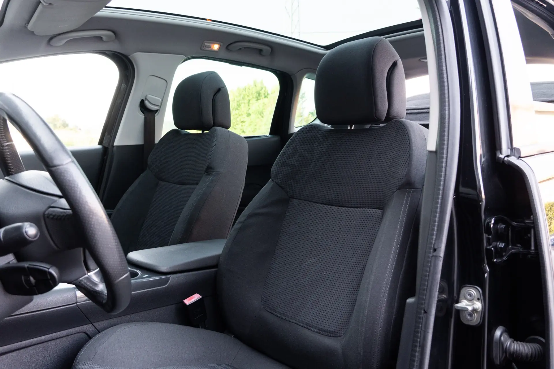 Peugeot 3008 1.6 HDi Allure 8
