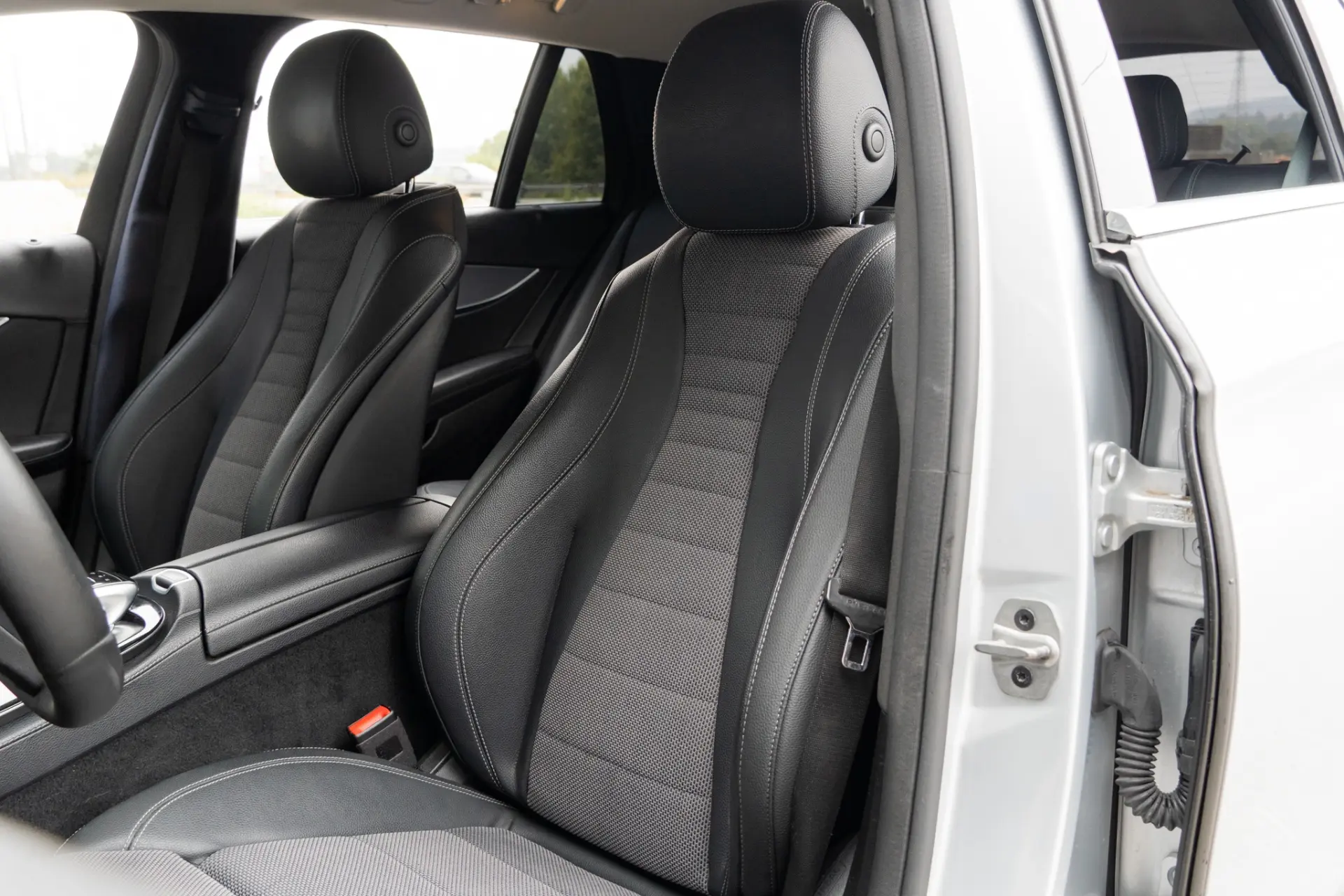 Mercedes-Benz E 220 D Avantgarde 8