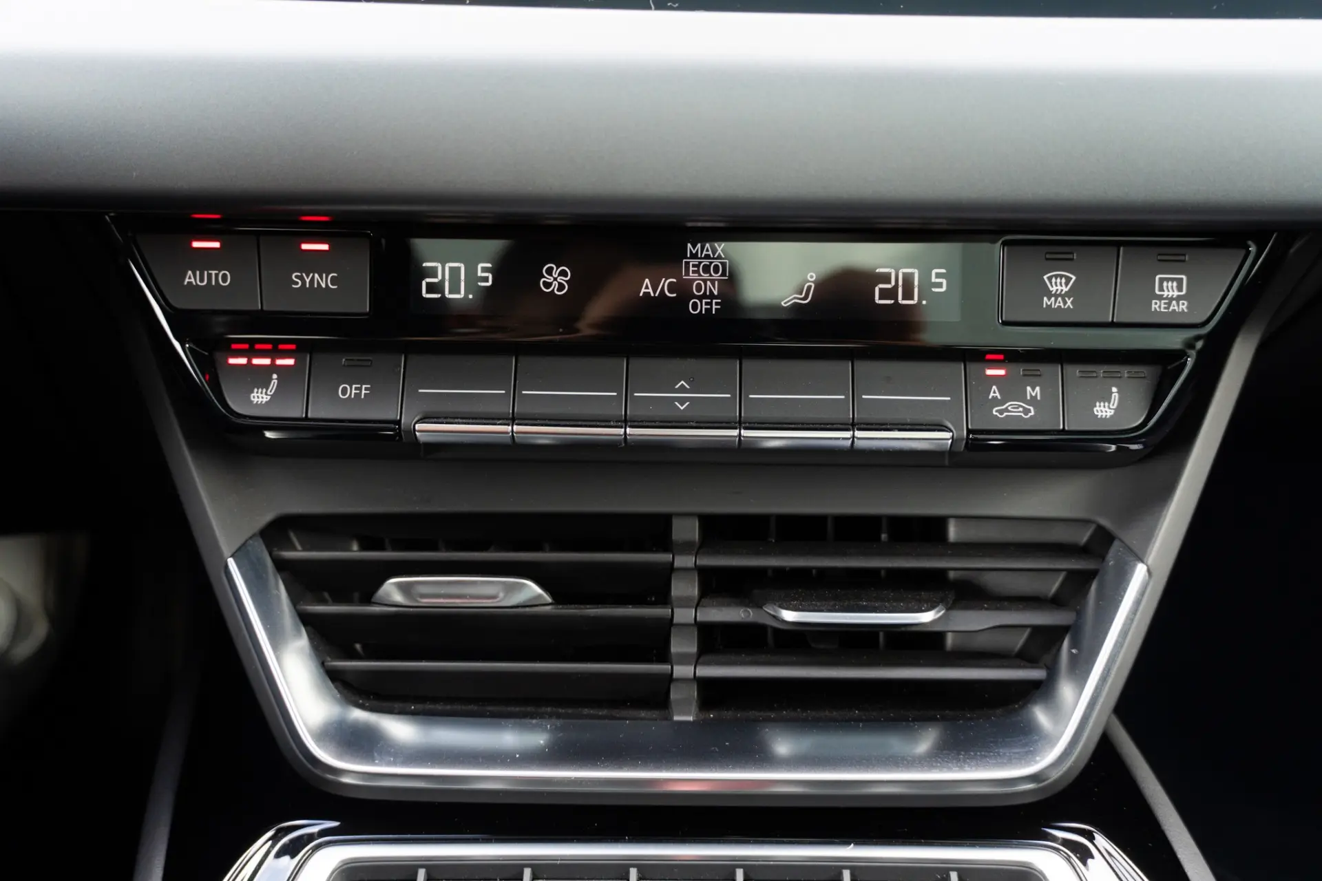 Audi e-tron GT quattro 25