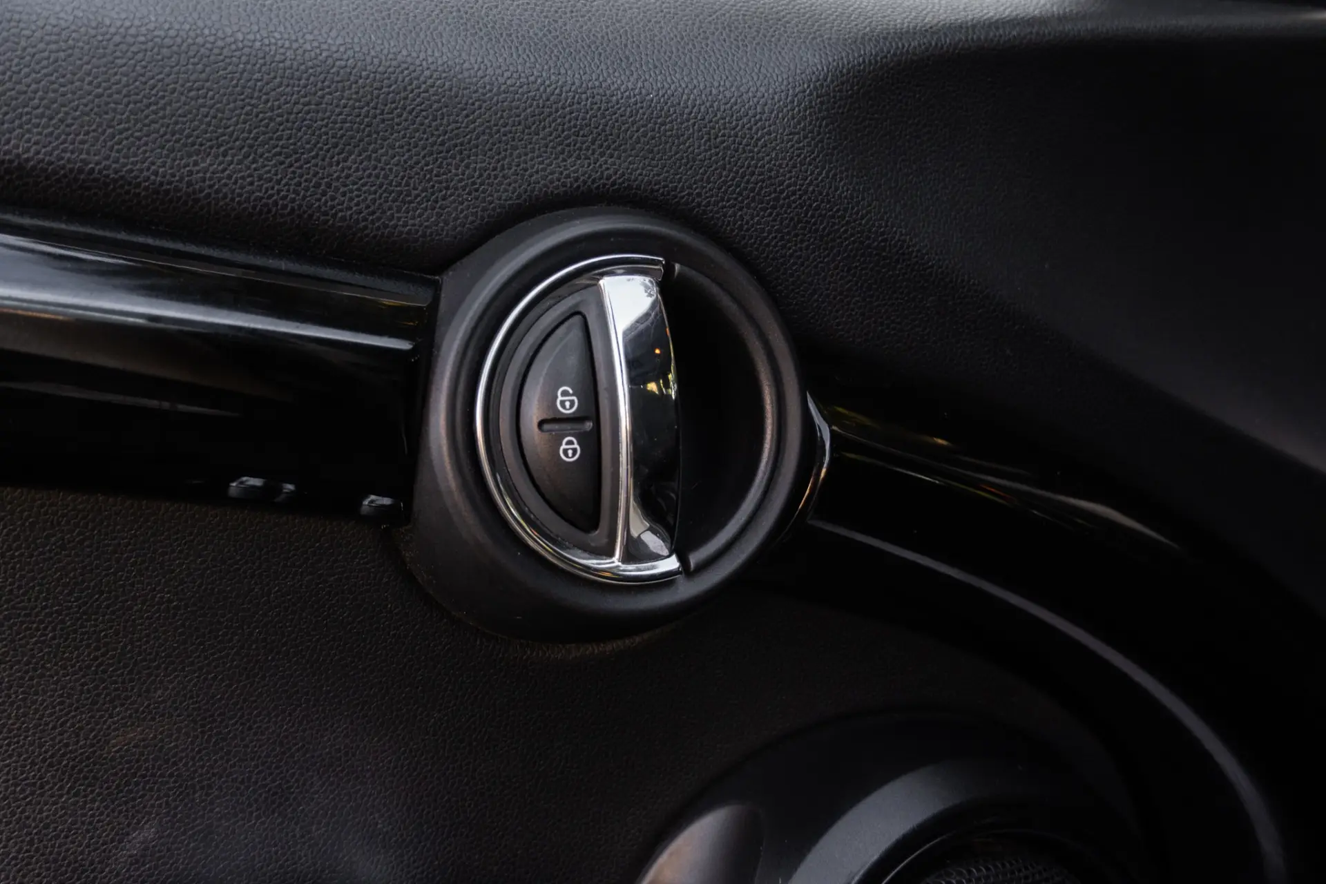MINI 5 Portas One D 35