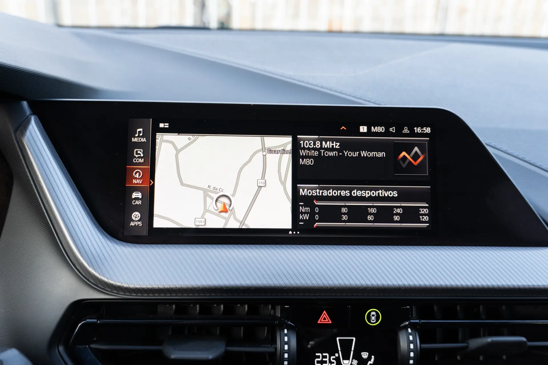 BMW 116 d Pack Desportivo M Auto 16