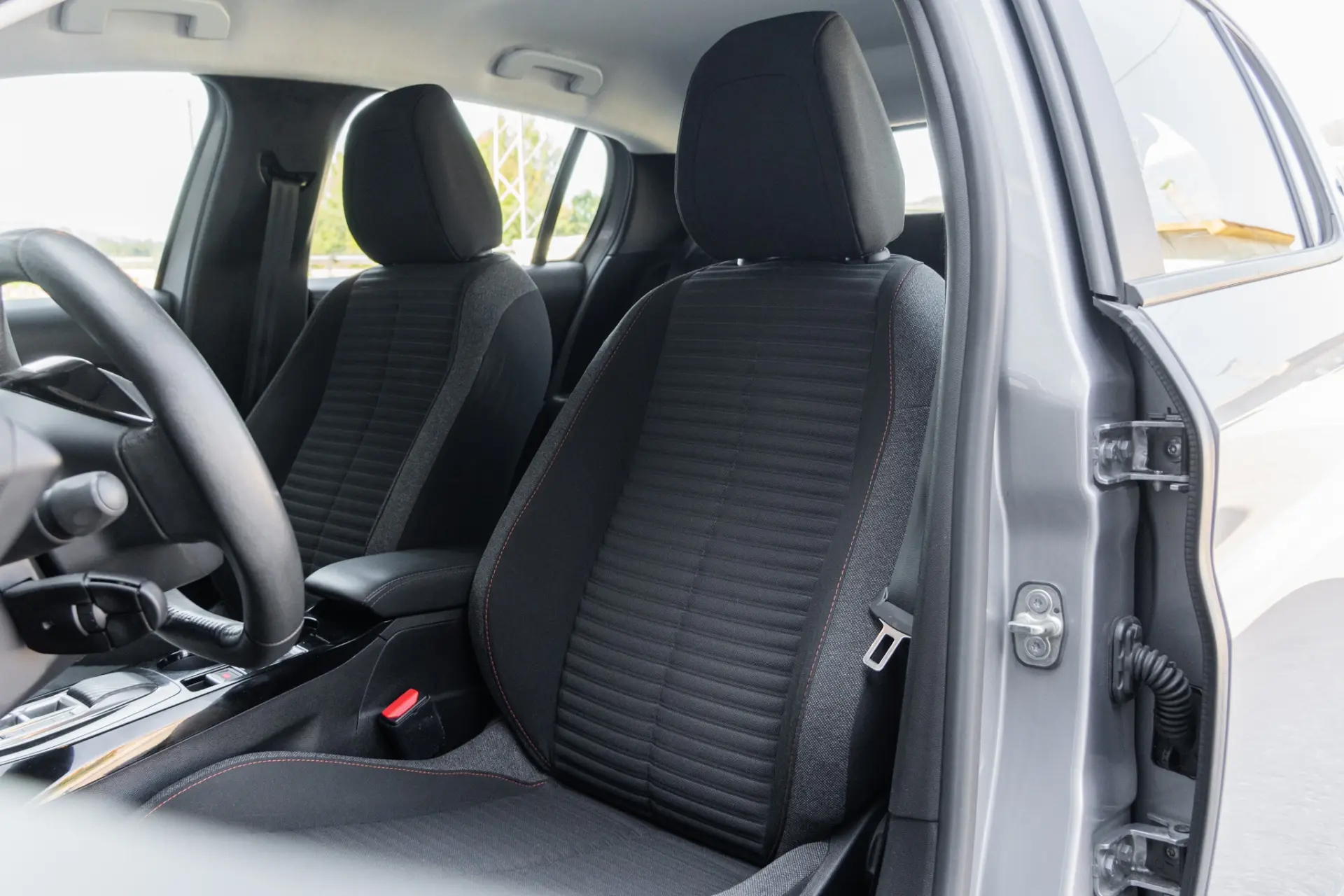 Peugeot e-208 50 kWh Active 8