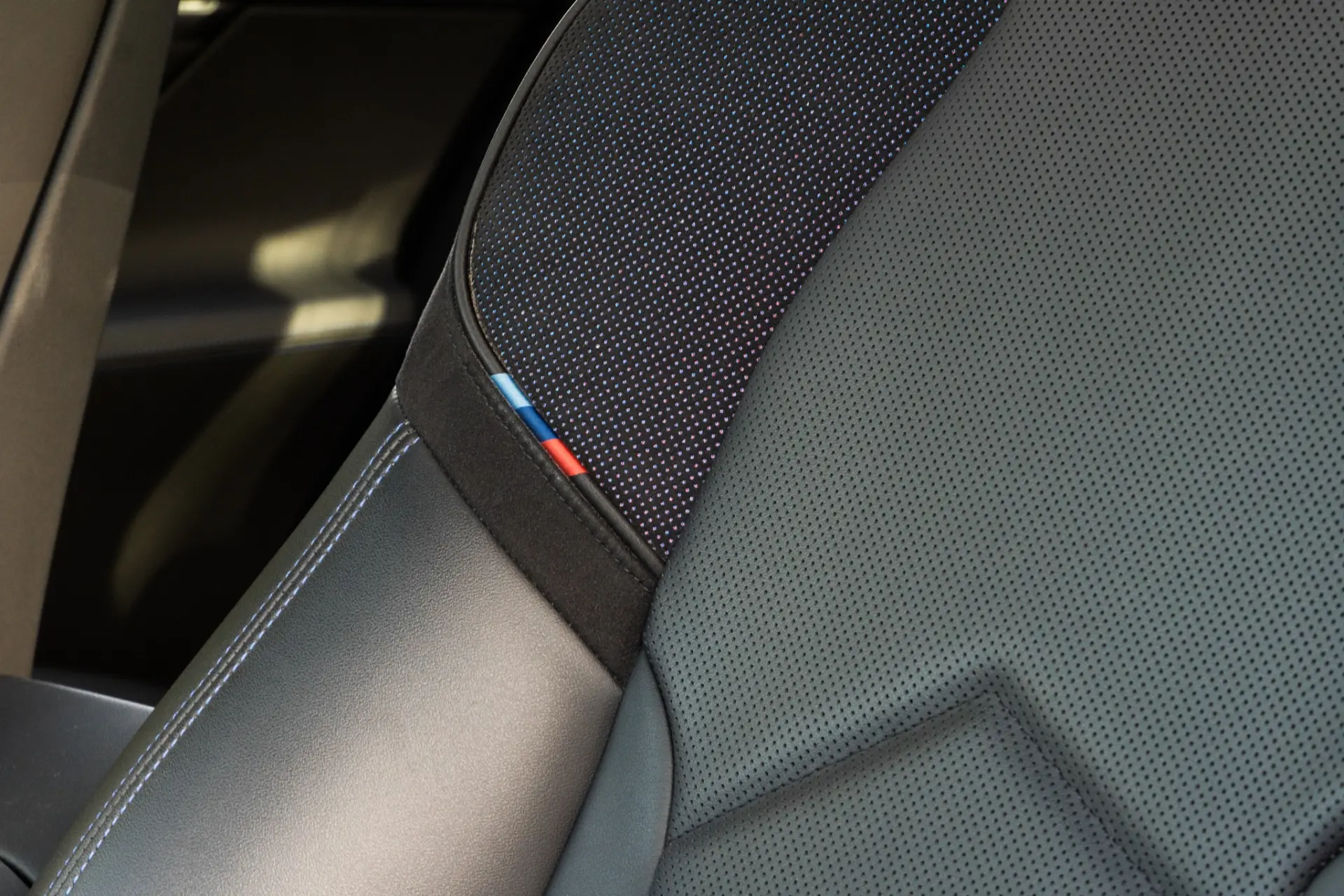 BMW i5 eDrive40 Pack Desportivo M 53