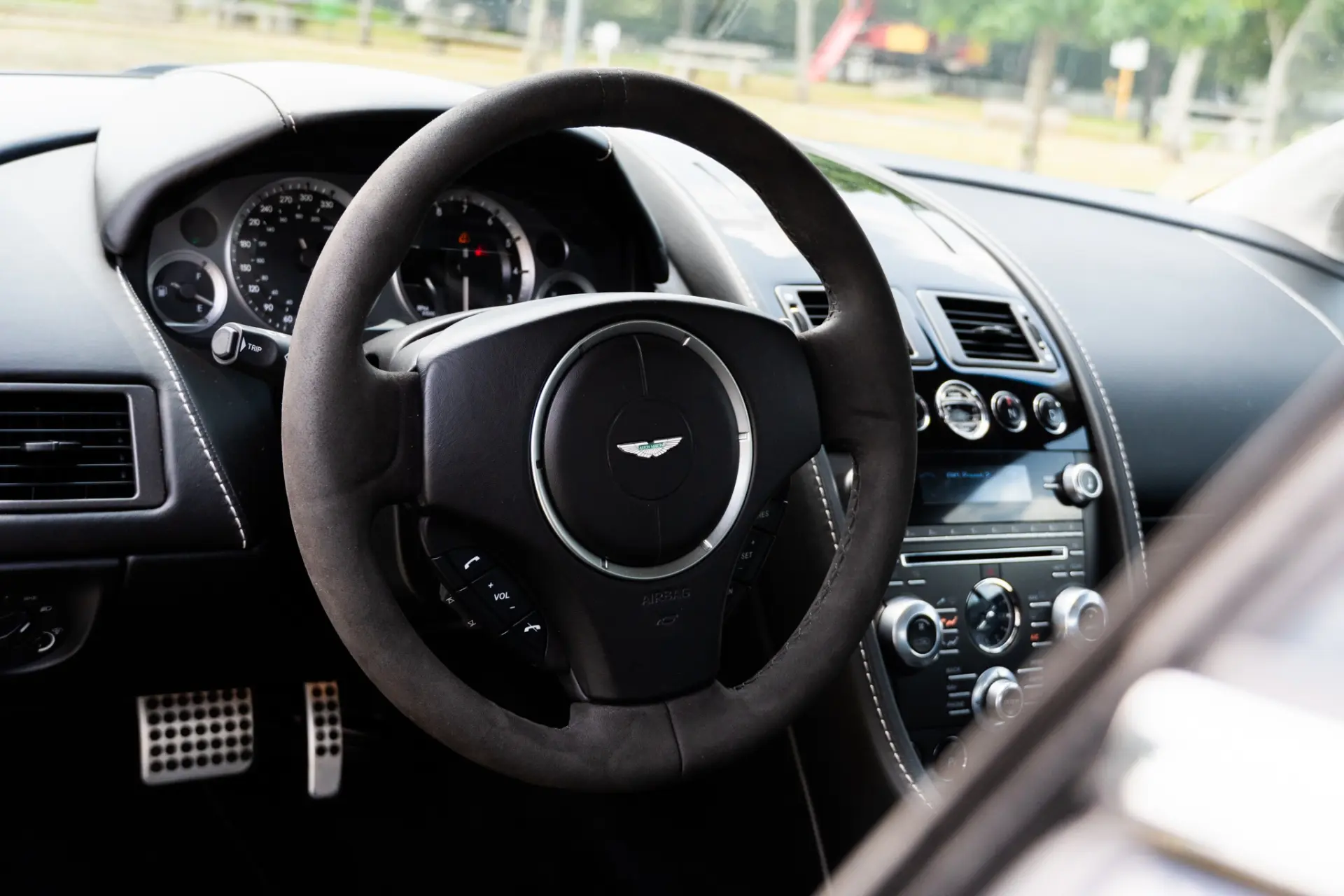 Aston Martin Vantage Coupe Sportshift 7