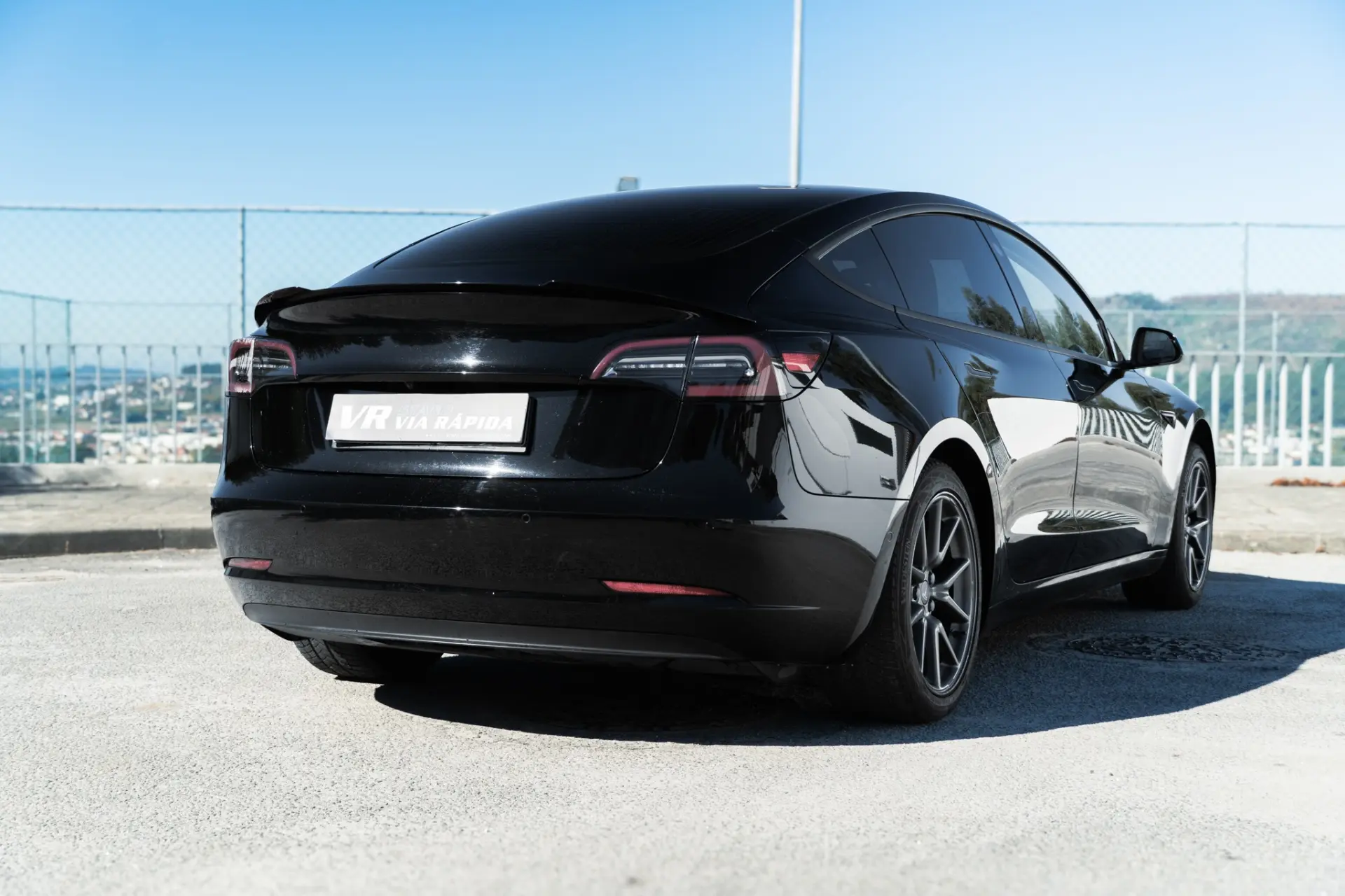 Tesla Model 3 Standard Range Plus RWD 4