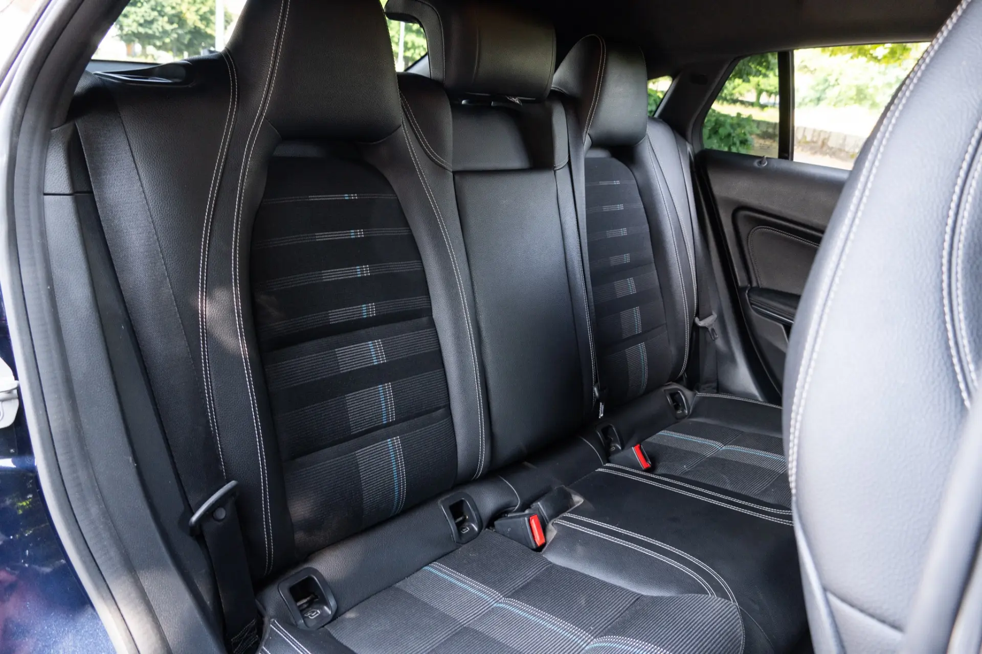 Mercedes-Benz CLA 180 d 9