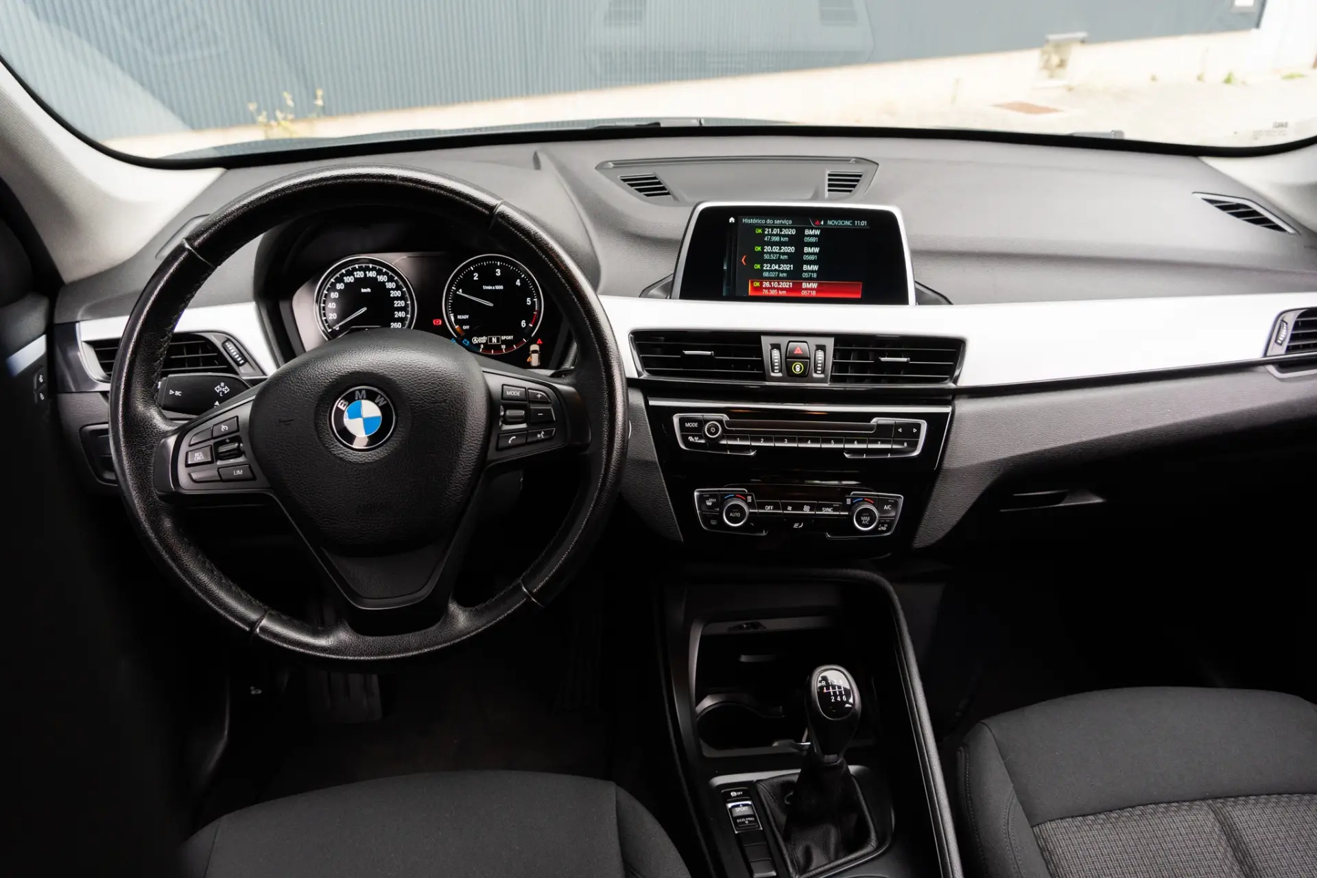 BMW X1 16 d sDrive Advantage 10