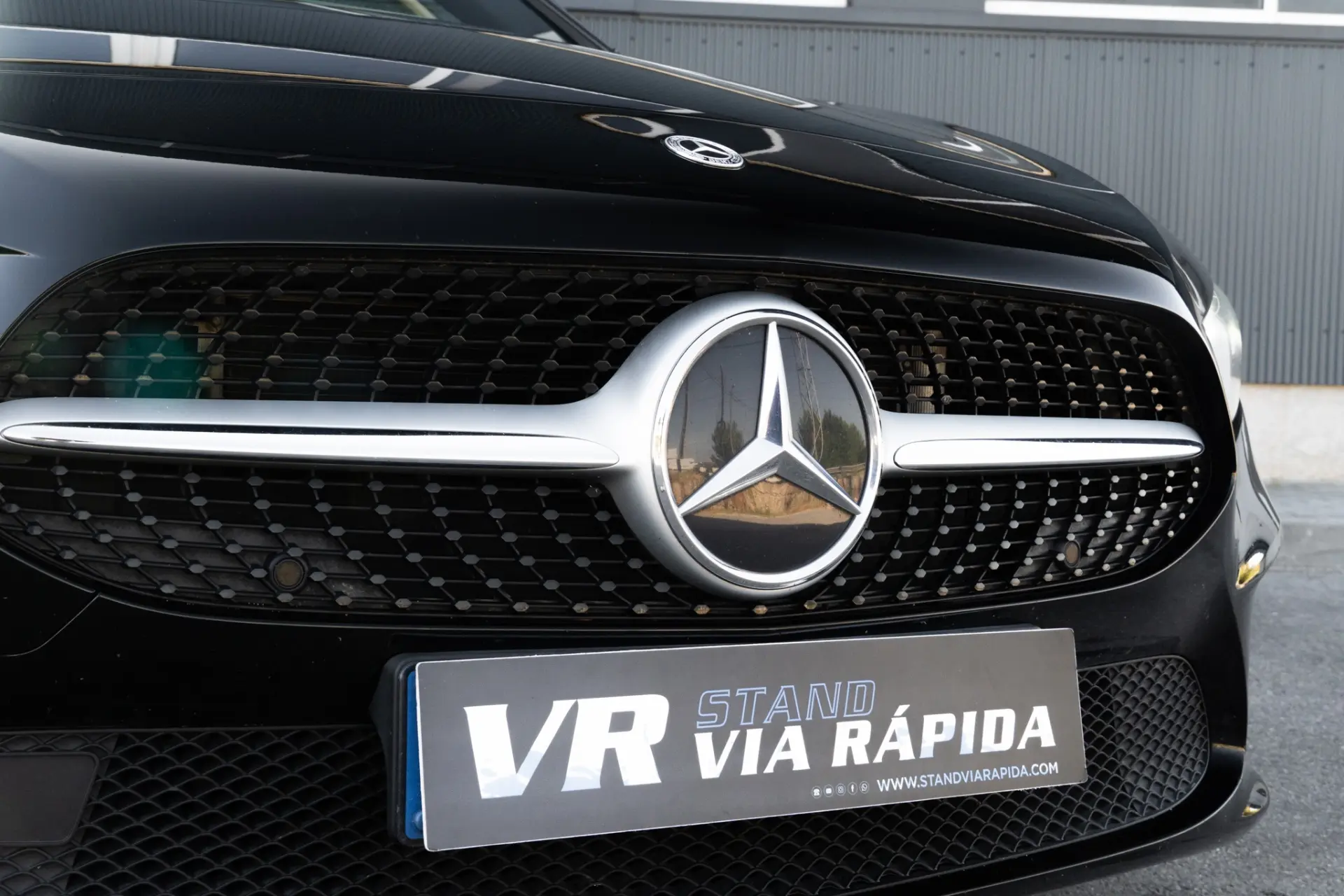 Mercedes-Benz A 180 Limousine d Progressive Aut. 30