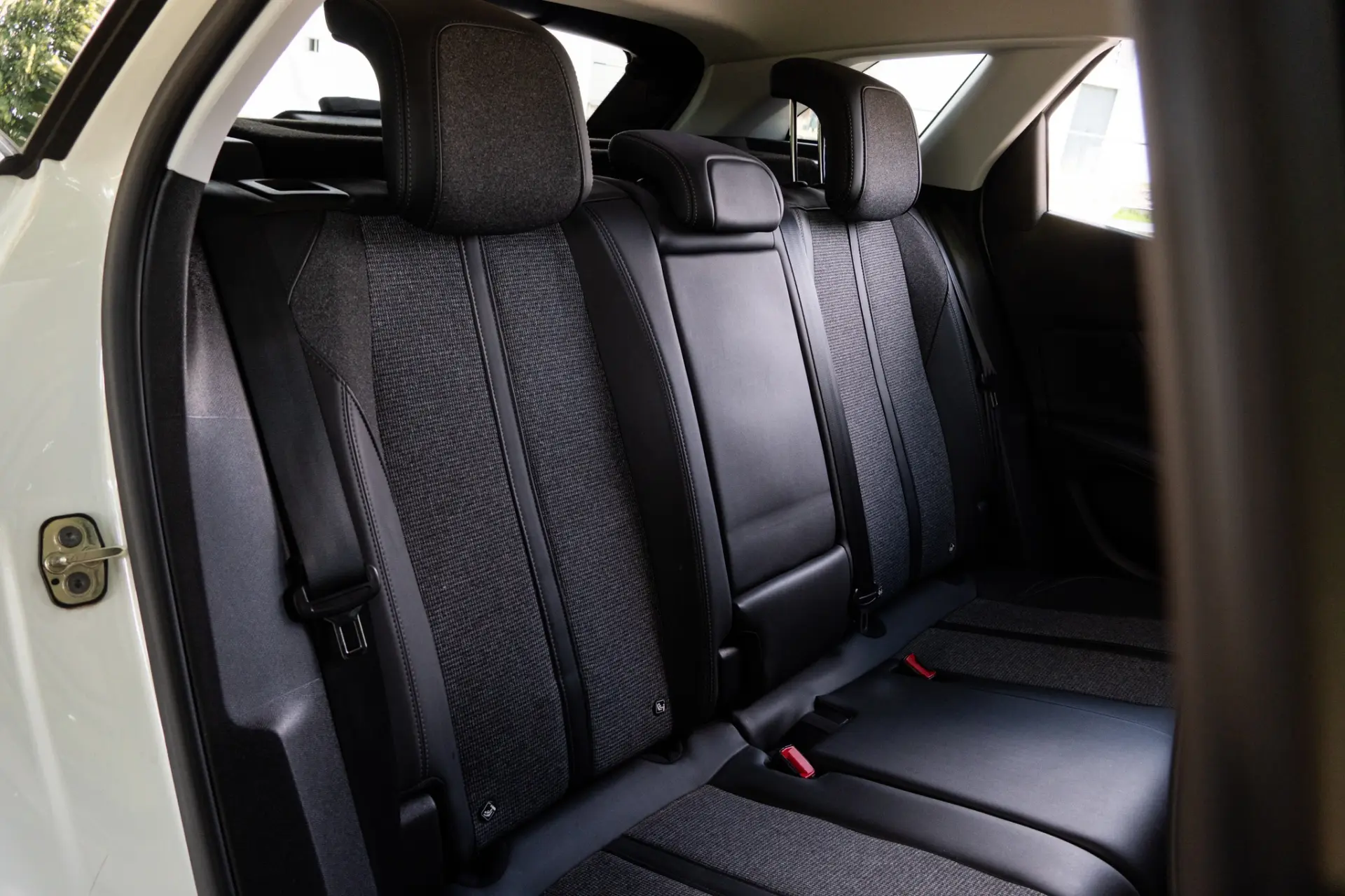 Peugeot 3008 1.5 BlueHDi Allure Pack 21