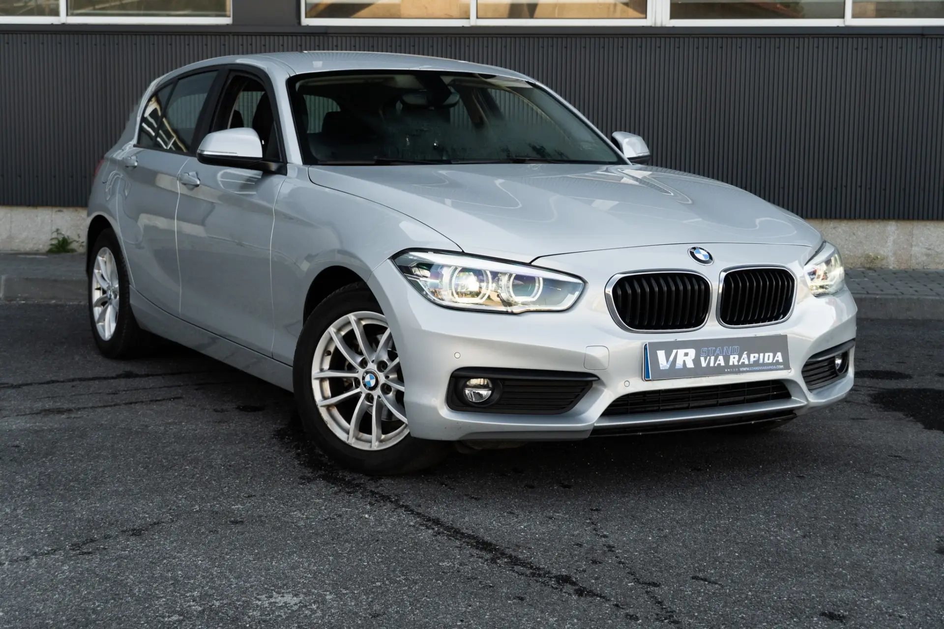 BMW 116 d Line Sport 3
