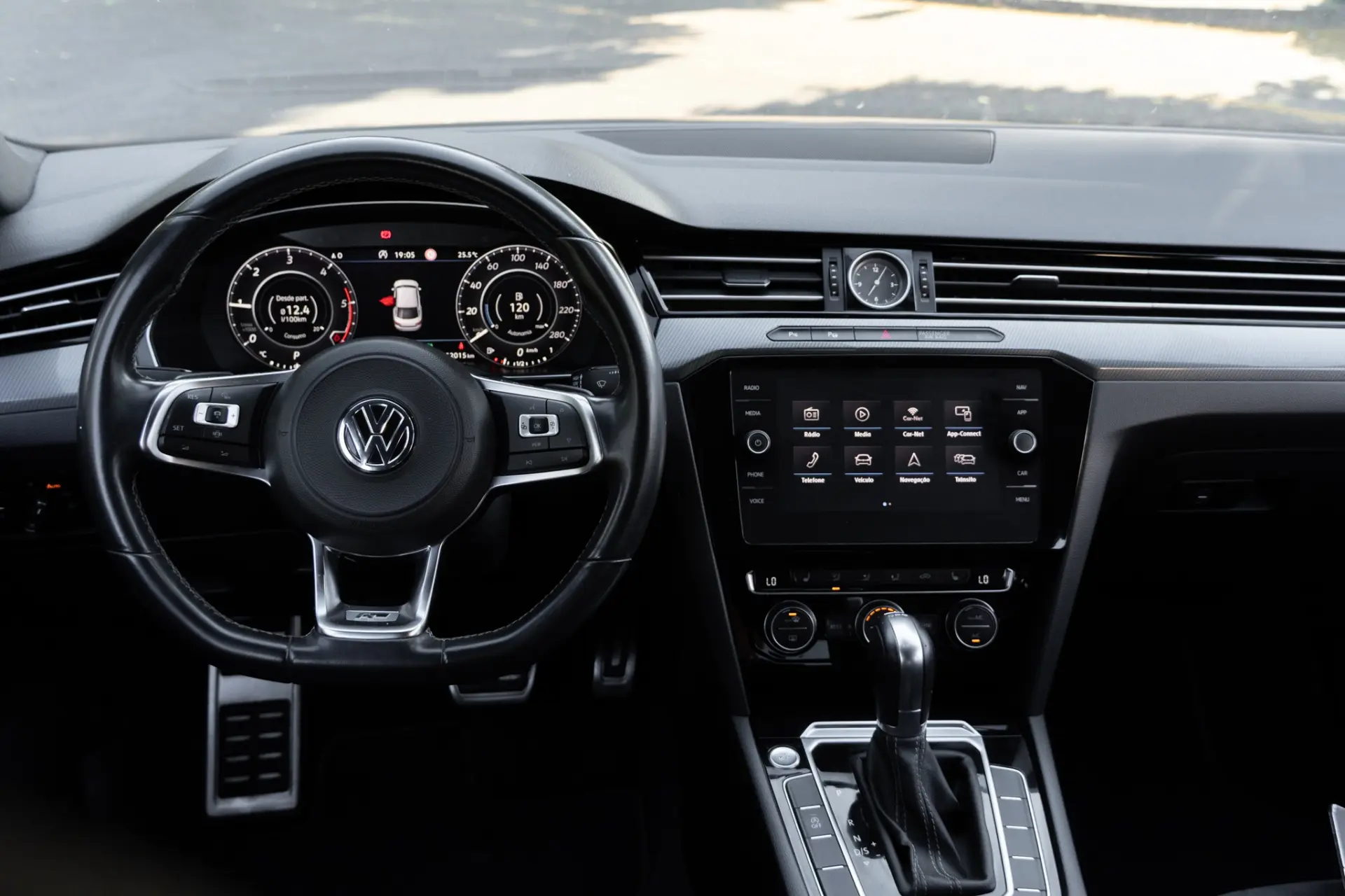 Volkswagen Arteon 2.0 TDI R-Line DSG 10