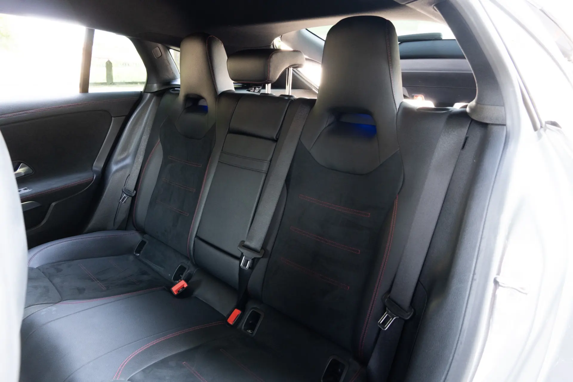 Mercedes-Benz CLA 180 d 7G-DCT AMG Line 9