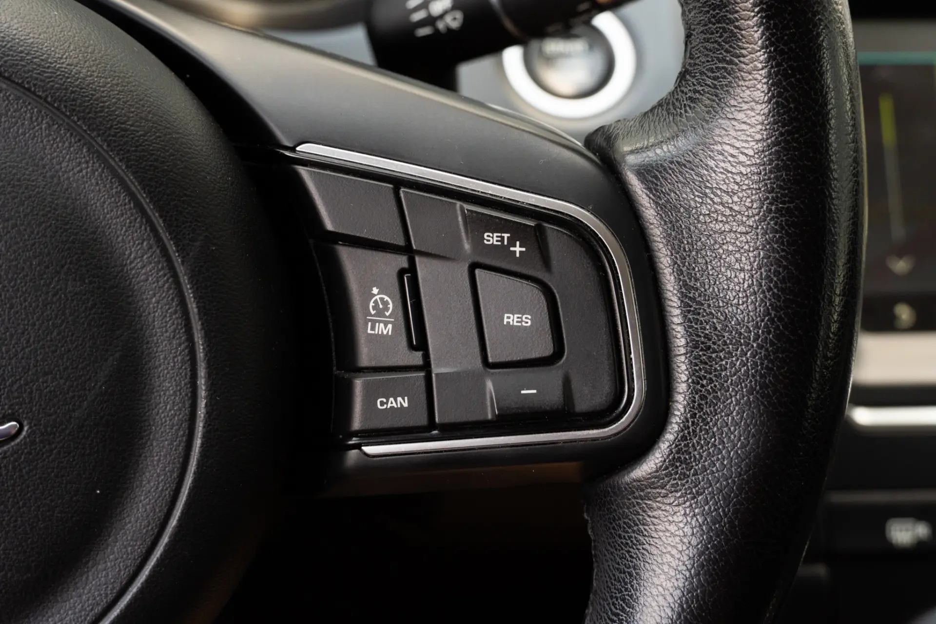 Jaguar E-Pace 2.0 i4D SE 39