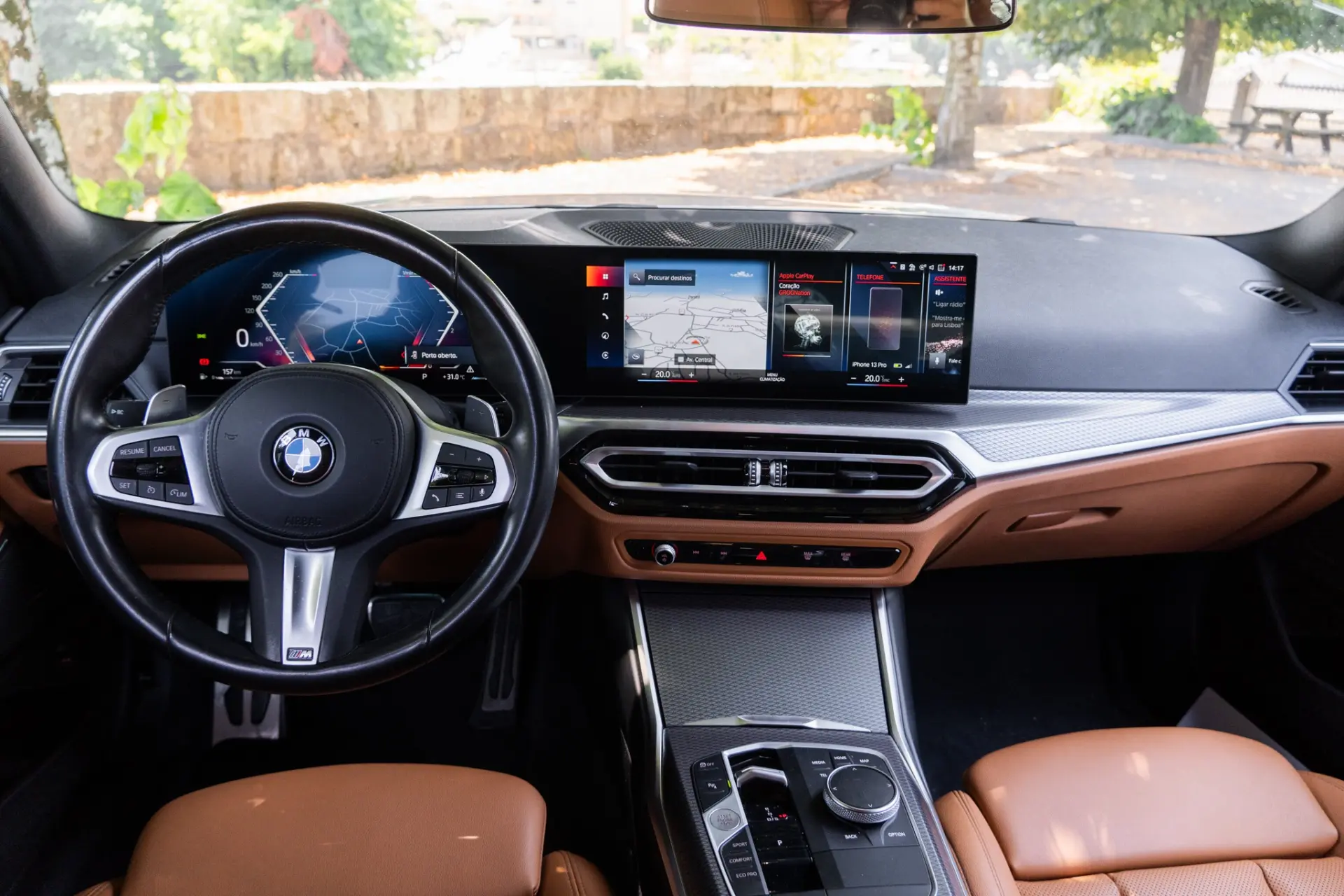 BMW 318 d Pack Desportivo M Pro Auto 11