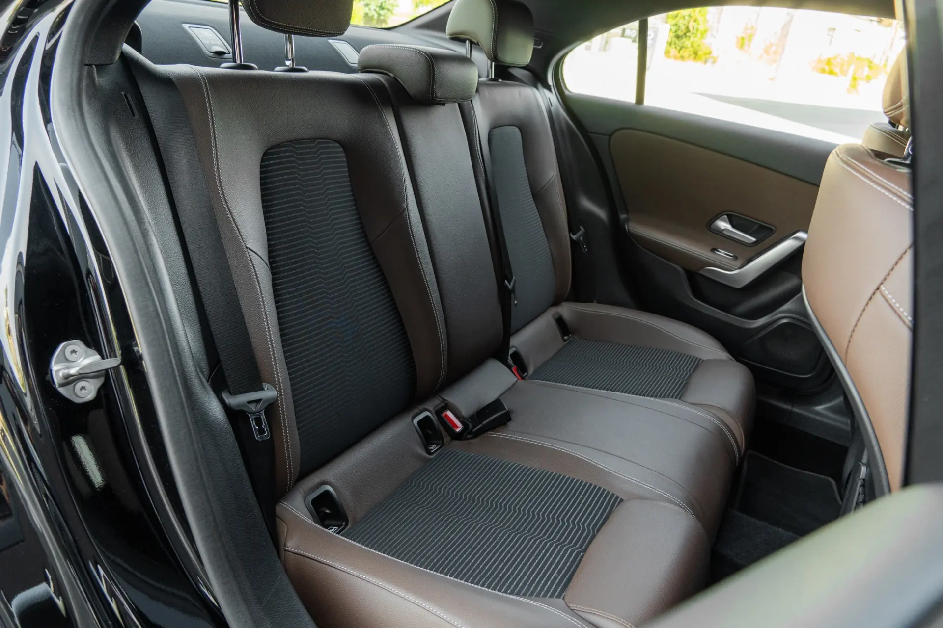 Mercedes-Benz A 180 Limousine d Progressive Aut. 53