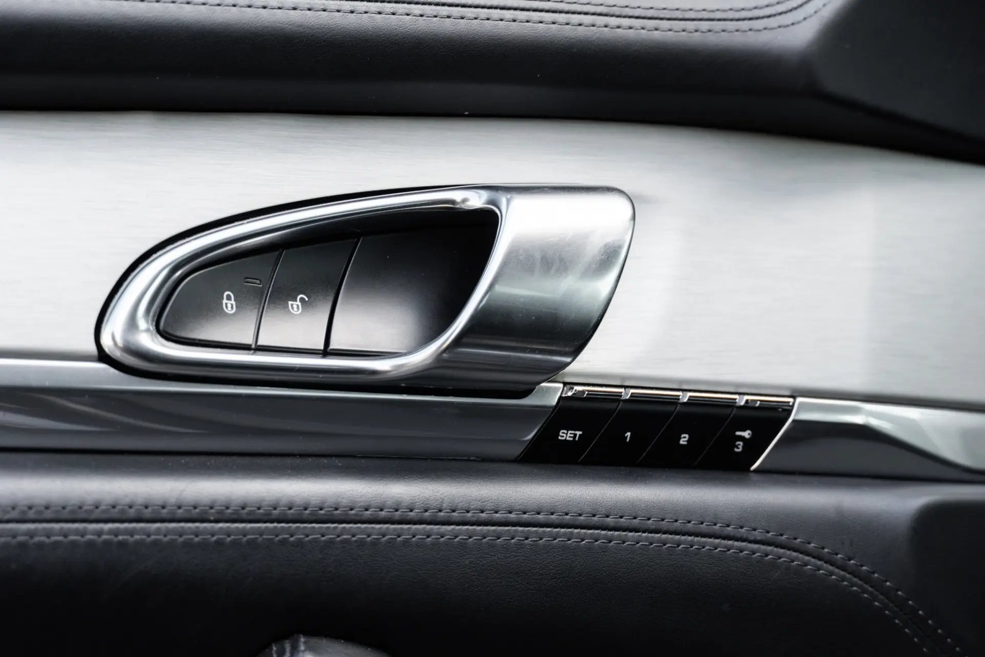 Porsche Panamera S E-Hybrid 31