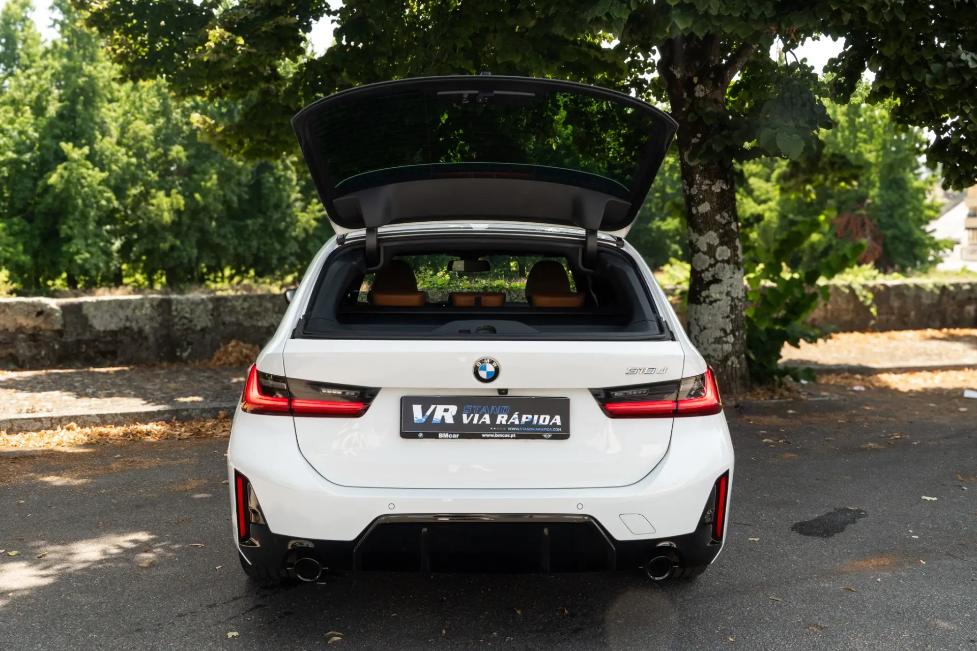 BMW 318 d Pack Desportivo M Pro Auto 37