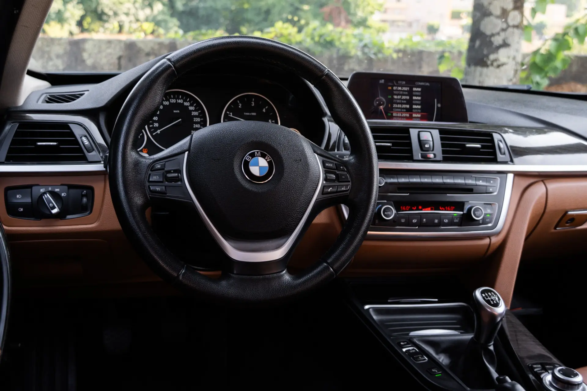 BMW 320 d xDrive Line Luxury 7