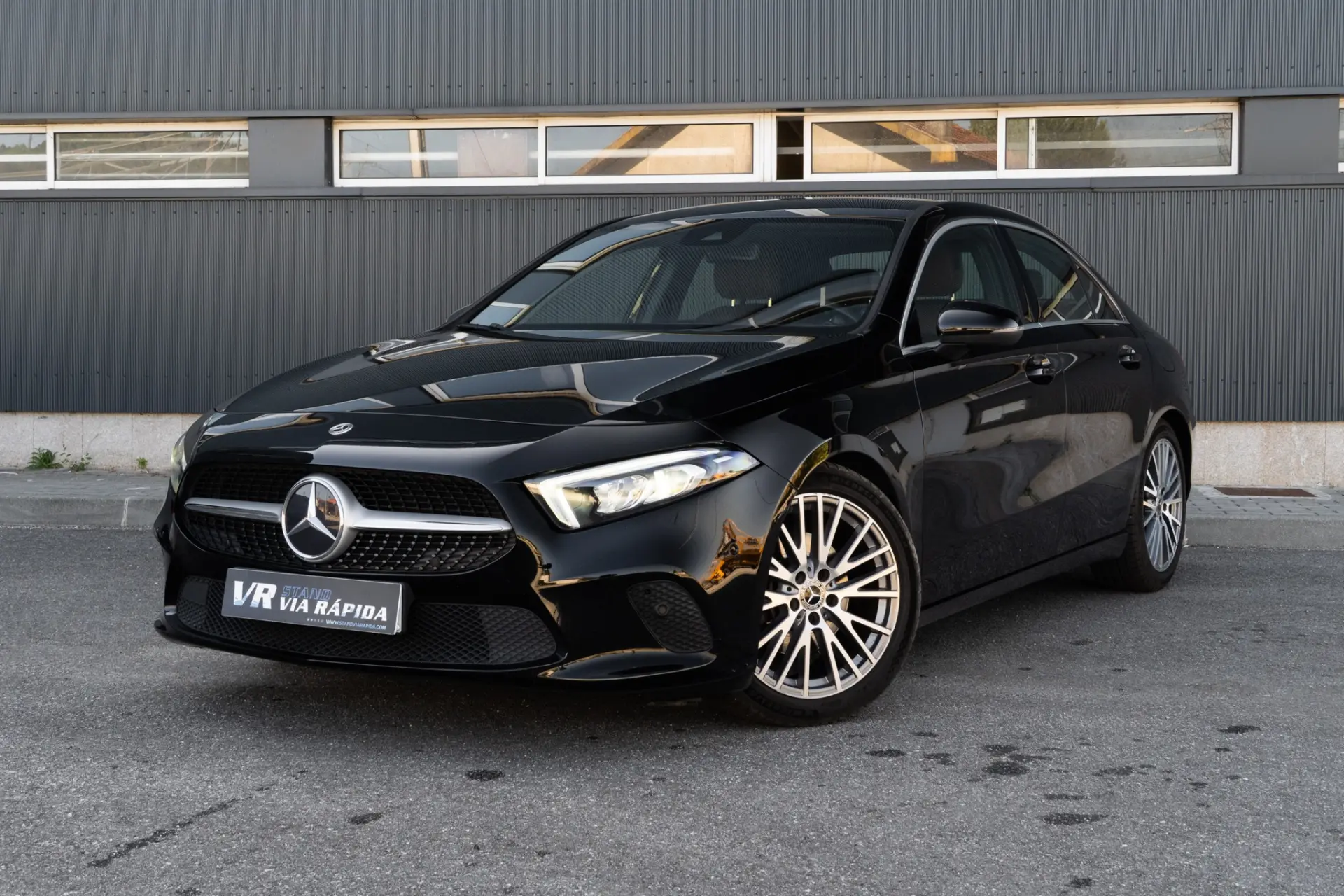 Mercedes-Benz A 180 Limousine d Progressive Aut. 1
