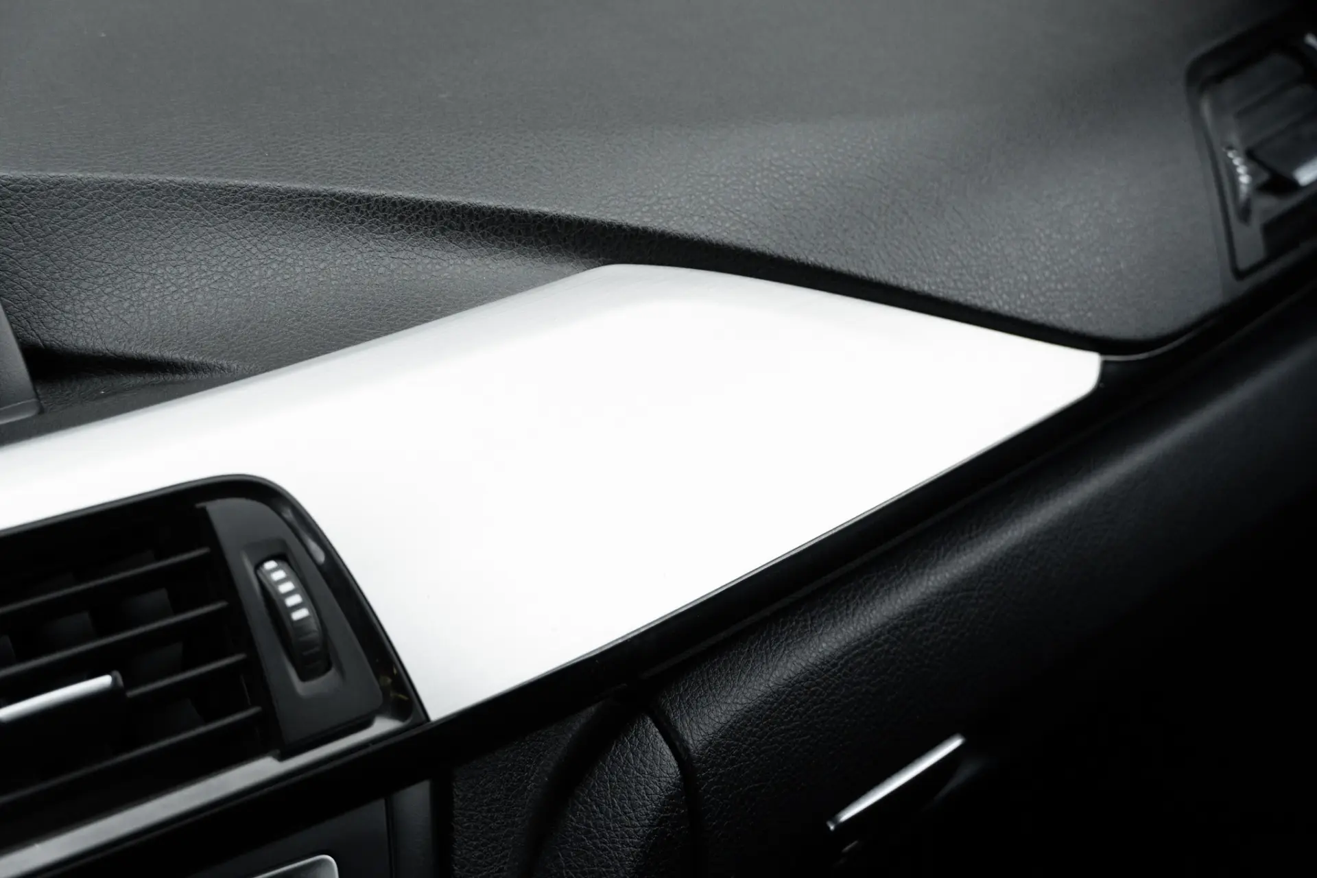 BMW 318 d Auto Line Sport 44