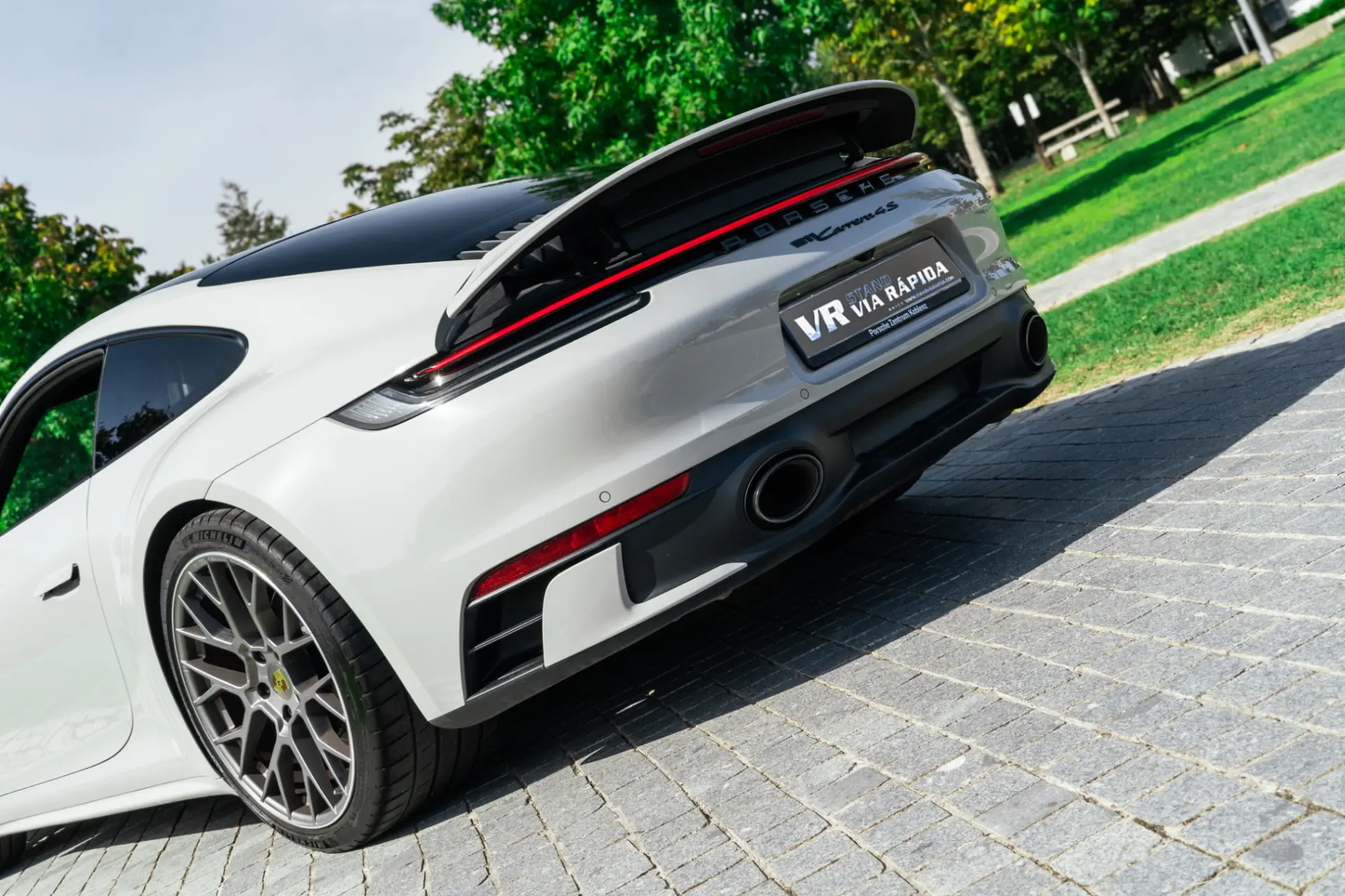 Porsche 911 (992) Carrera 4S PDK 42