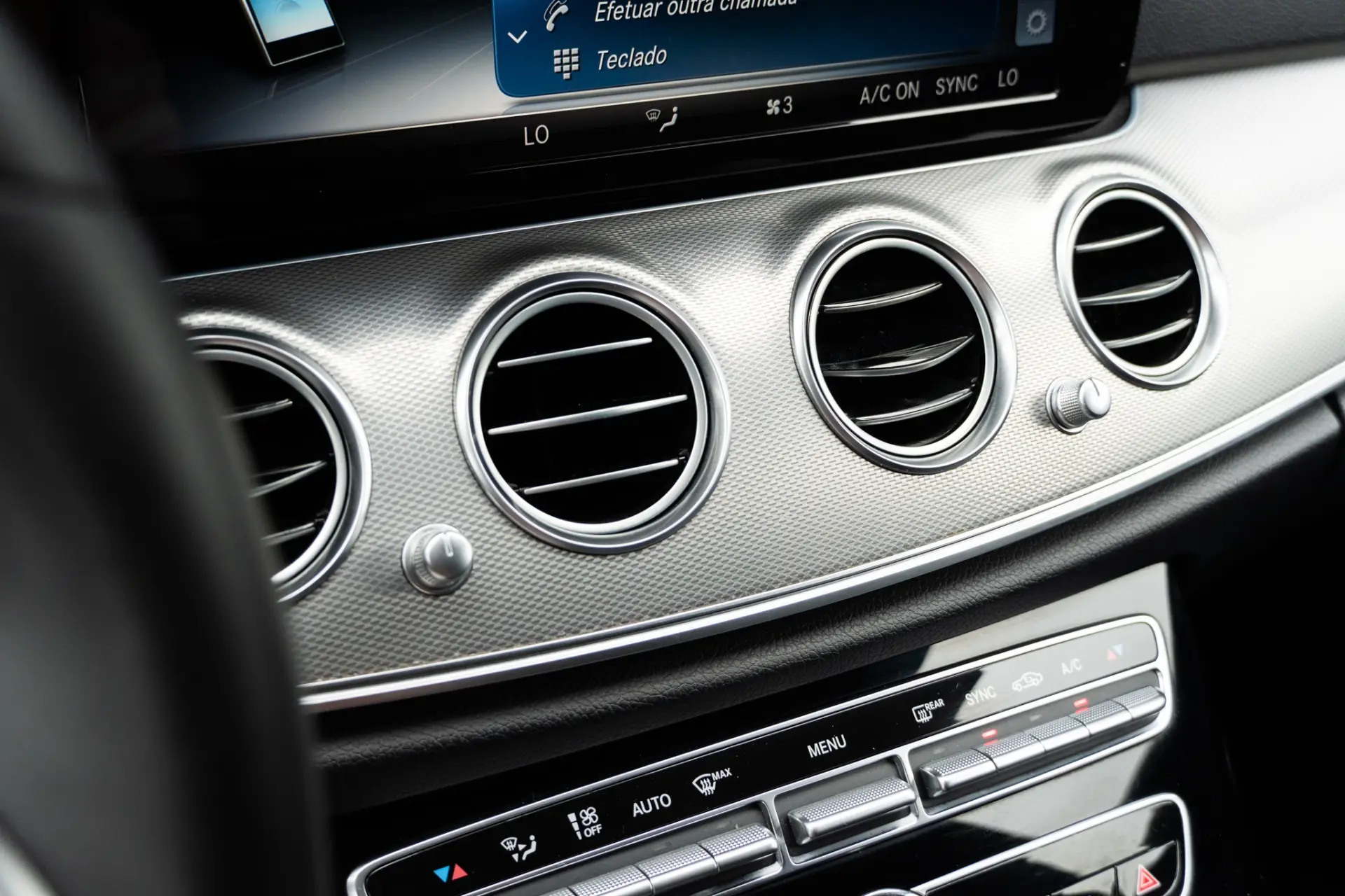 Mercedes-Benz E 220 D Avantgarde 26