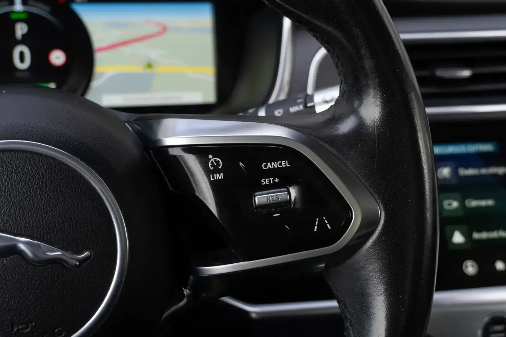 Jaguar I-Pace EV400 AWD SE 47