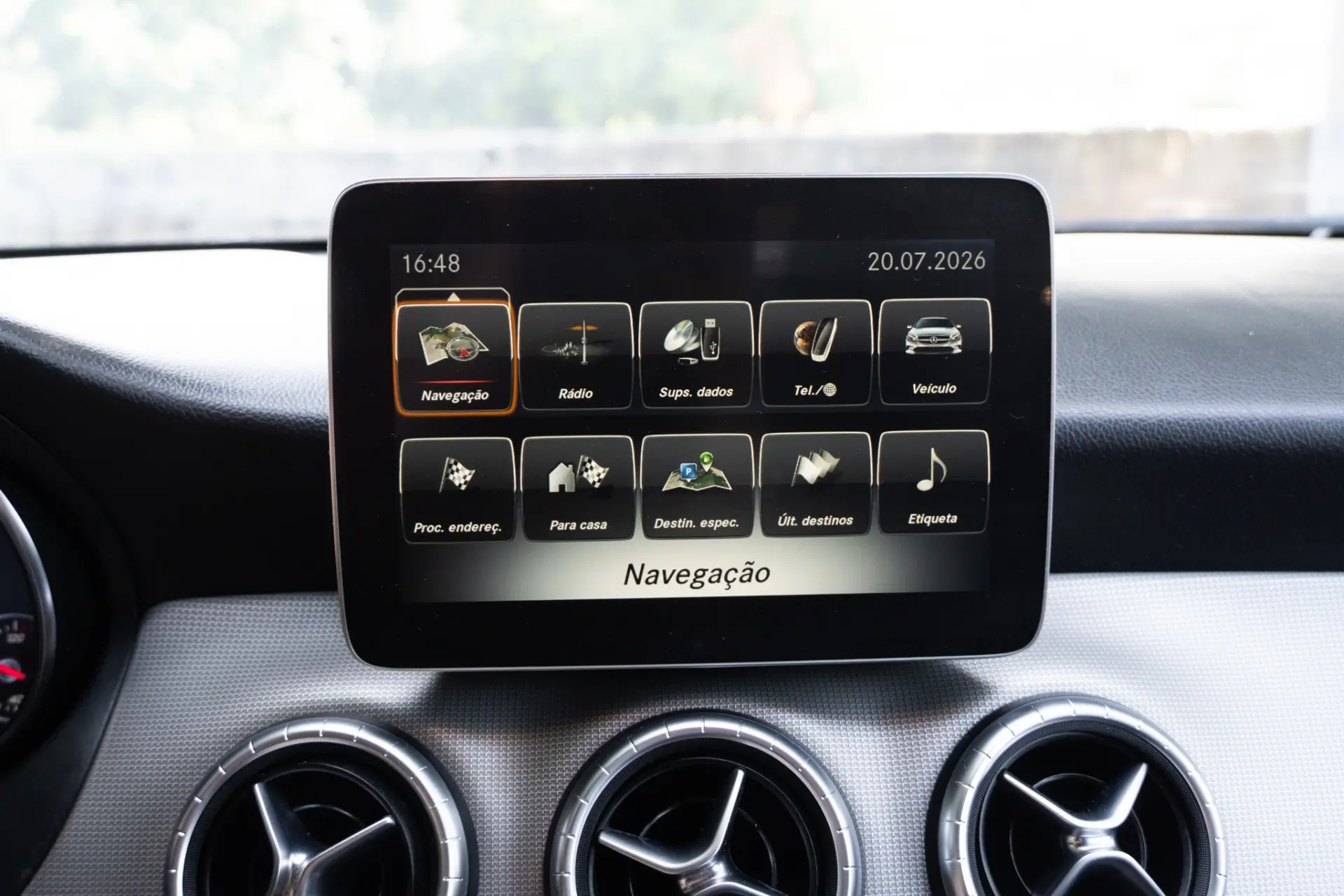 Mercedes-Benz CLA 180 d 16