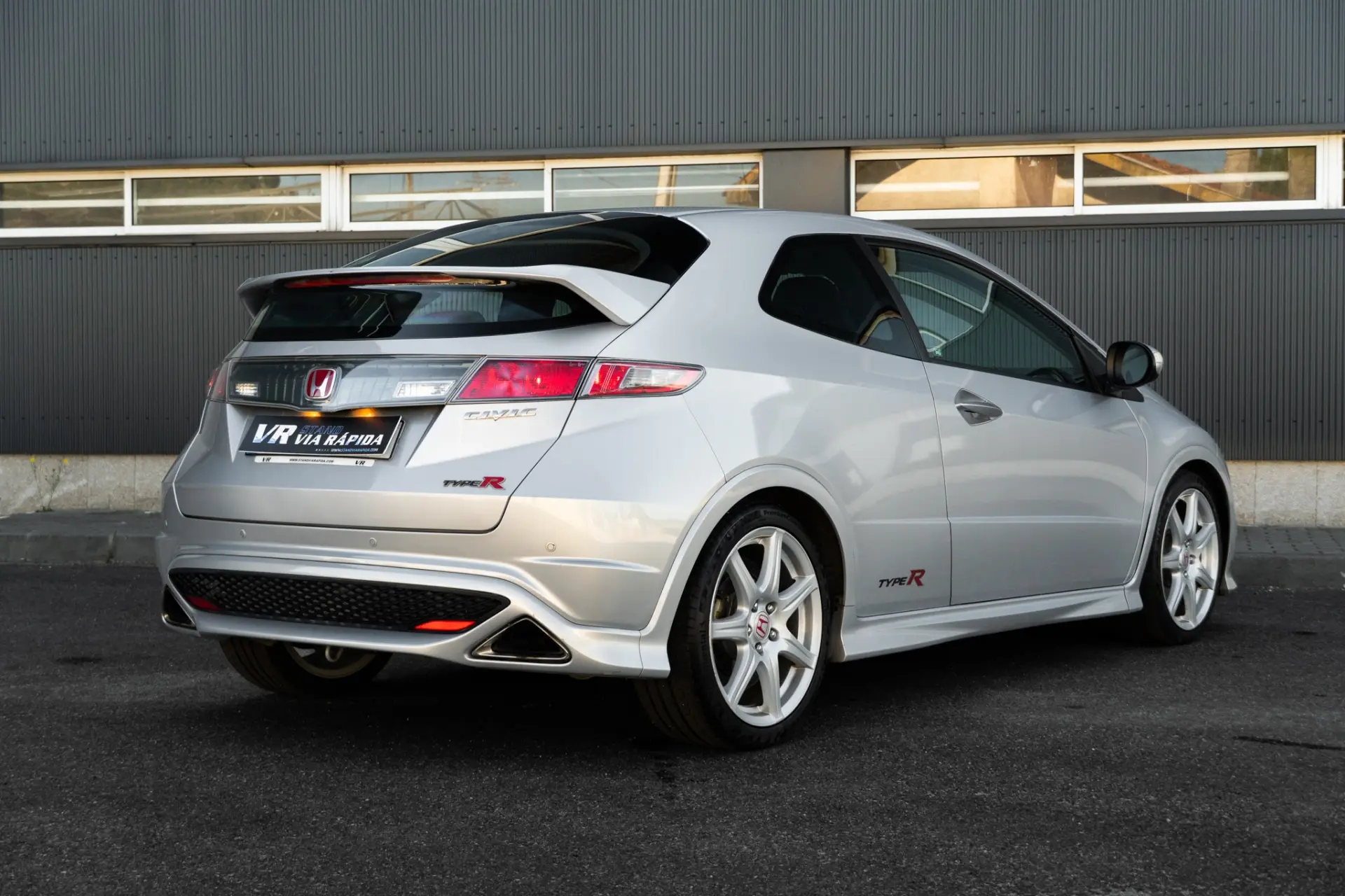 Honda Civic 2.0 Type-R 4