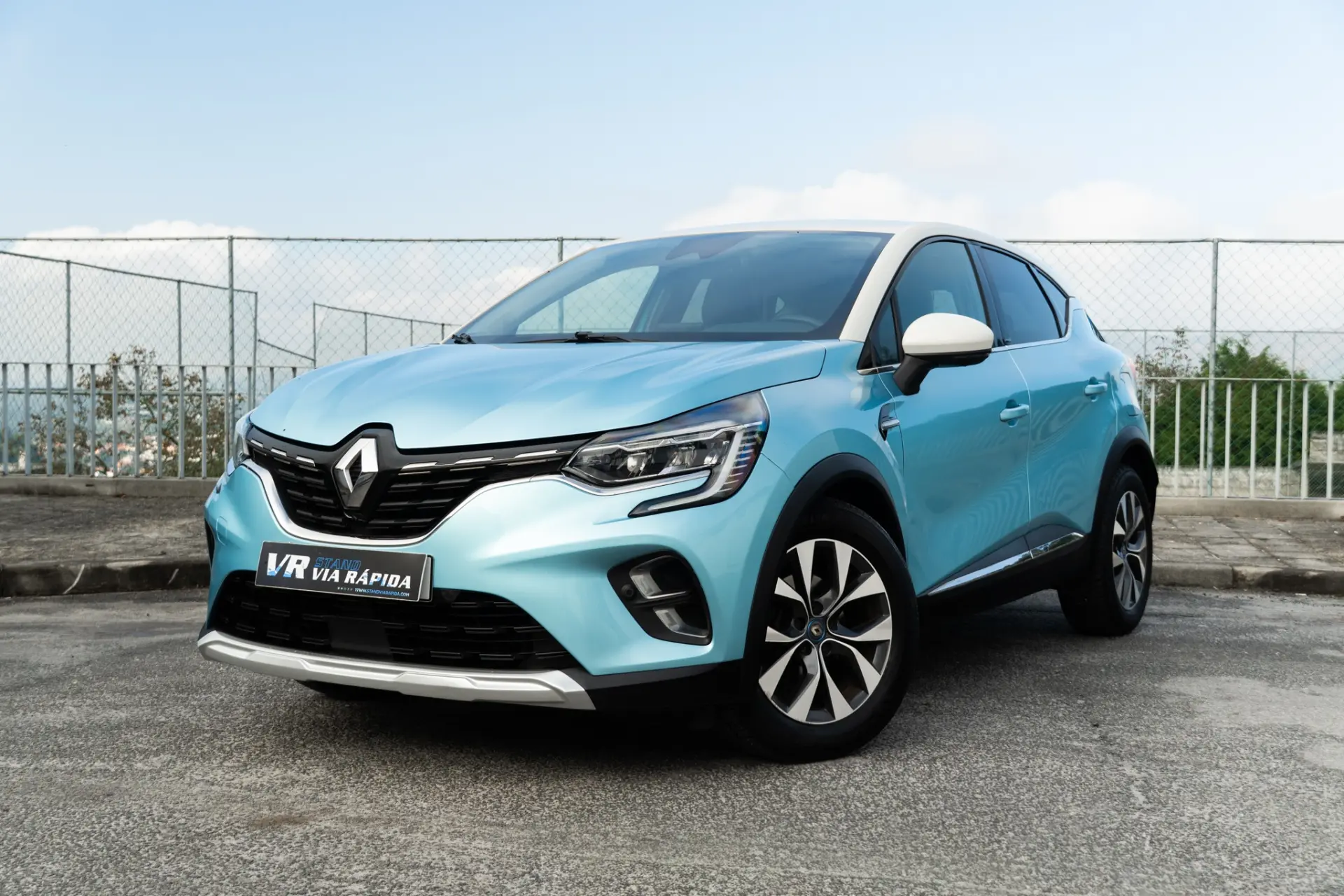 Renault Captur 1.6 E-Tech Plug-In Exclusive 1