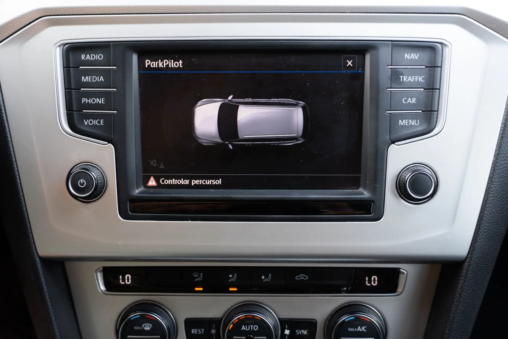 Volkswagen Passat Variant 1.6 TDI Confortline DSG 17