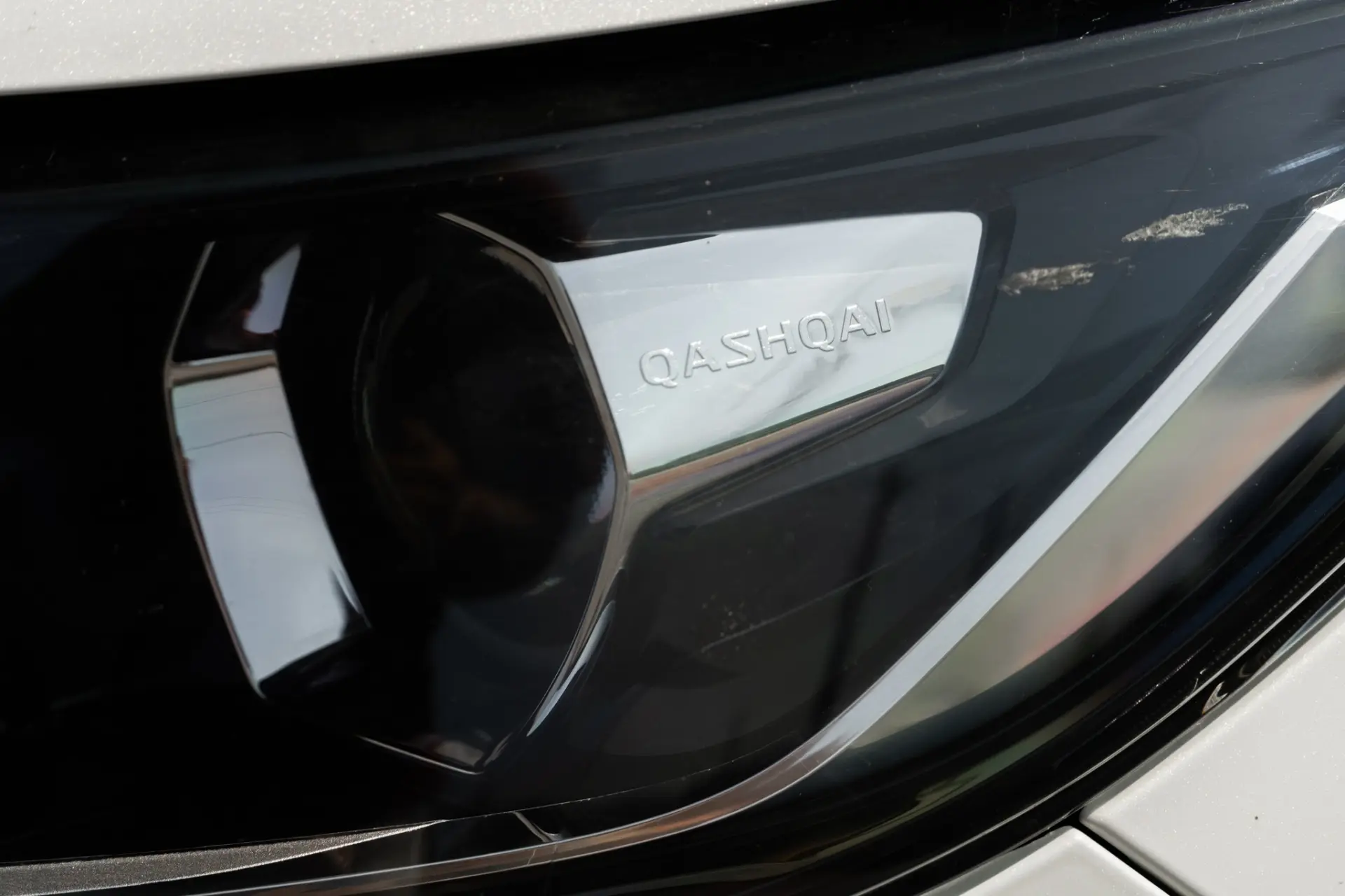 Nissan Qashqai 1.5 dCi N-Connecta J18 37