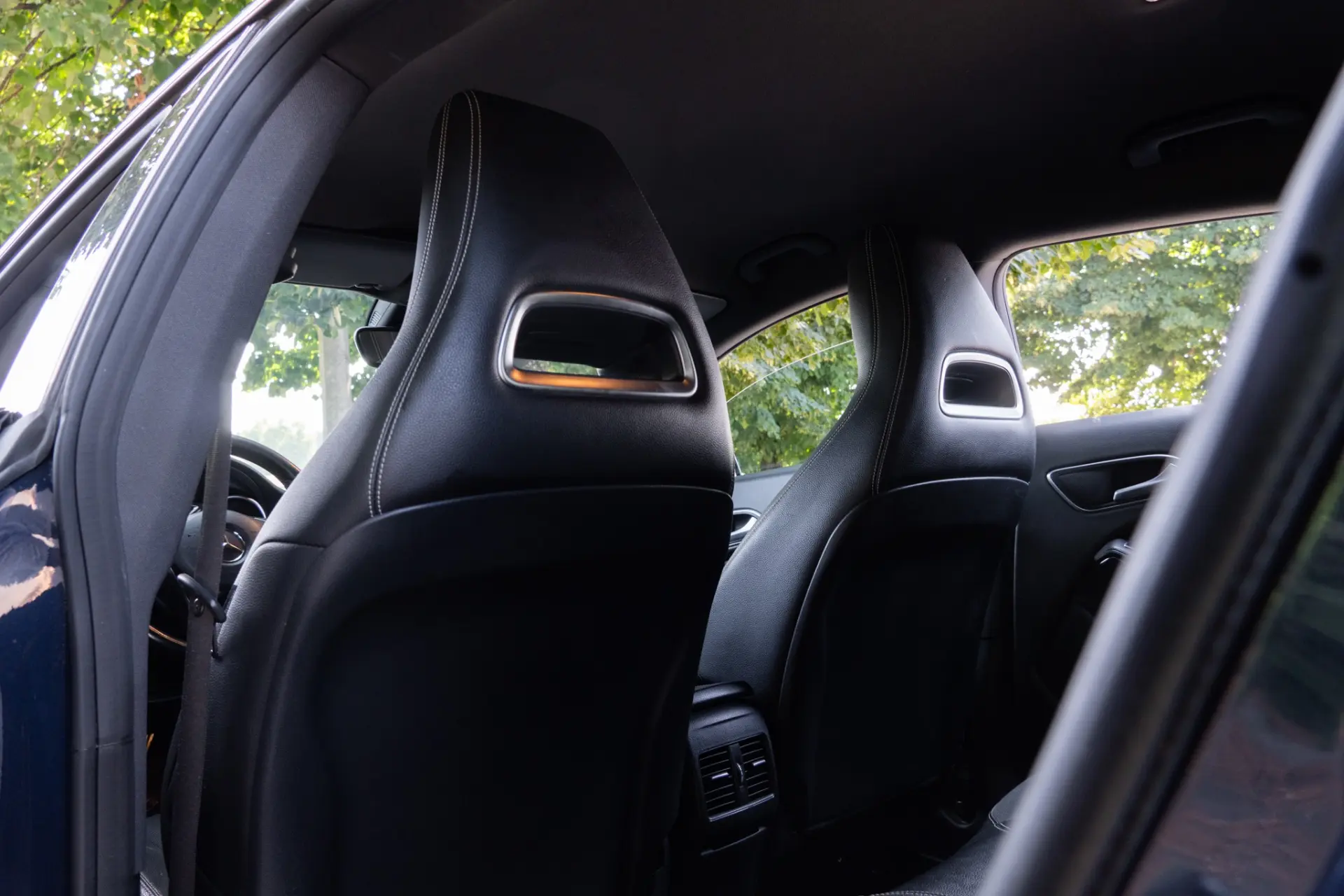Mercedes-Benz CLA 180 d 54