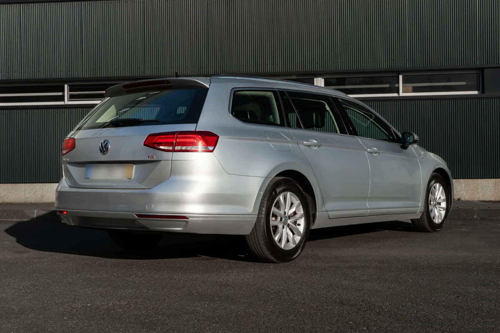 Volkswagen Passat Variant 1.6 TDI Confortline DSG 4