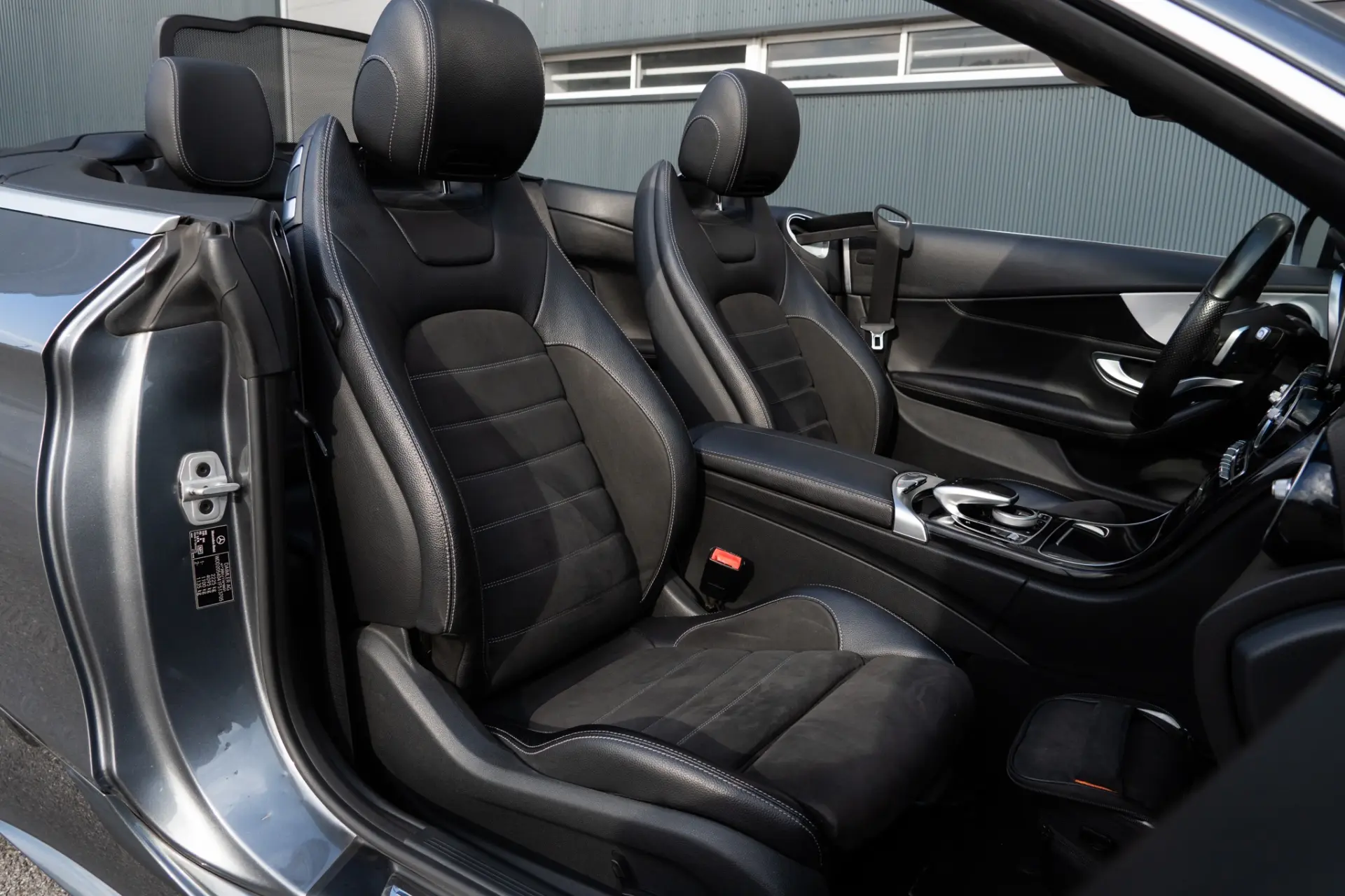 Mercedes-Benz C 220 d Cabrio 9G-Tronic AMG Line 34