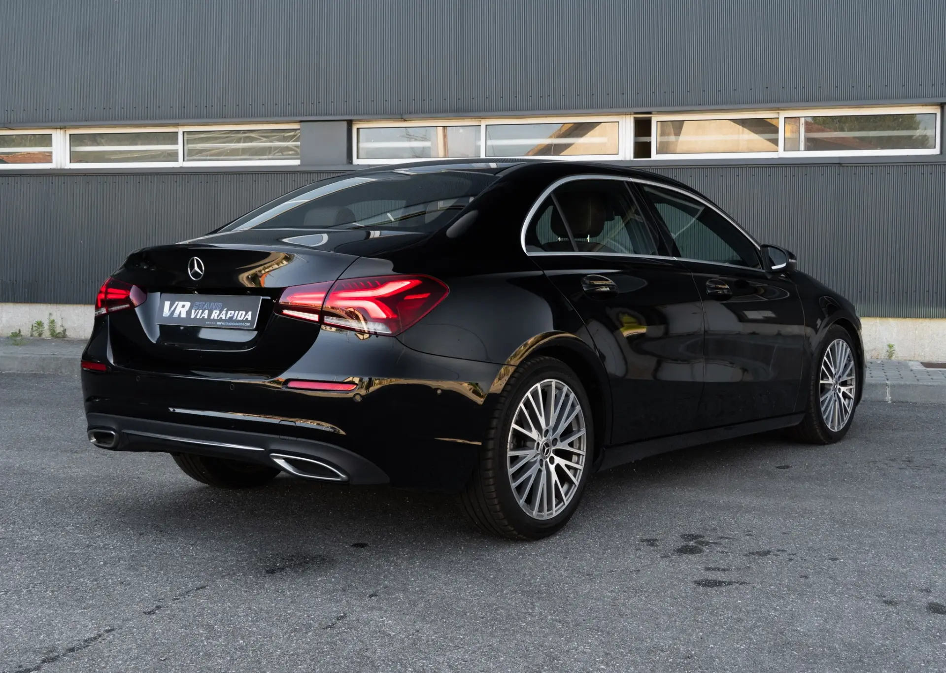 Mercedes-Benz A 180 Limousine d Progressive Aut. 6